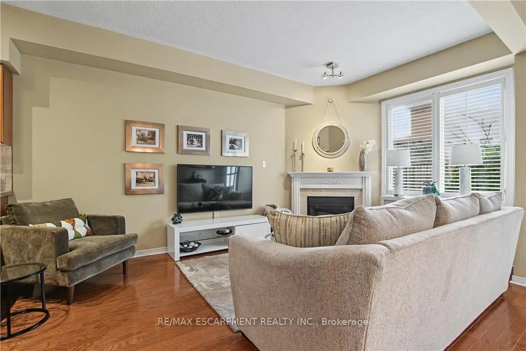 Photo 13 of Unit 44, 81 Valridge Drive, Hamilton, Ancaster — HOMEH
