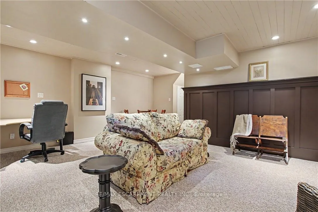 Photo 29 of Unit 44, 81 Valridge Drive, Hamilton, Ancaster — HOMEH