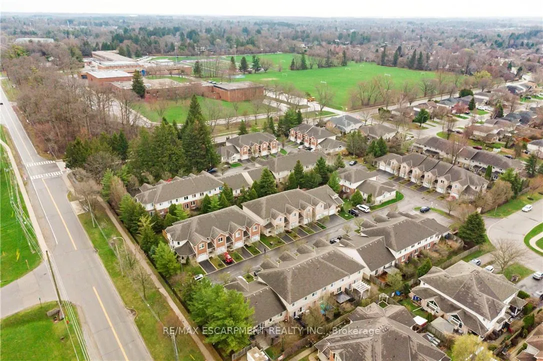 Photo 38 of Unit 44, 81 Valridge Drive, Hamilton, Ancaster — HOMEH