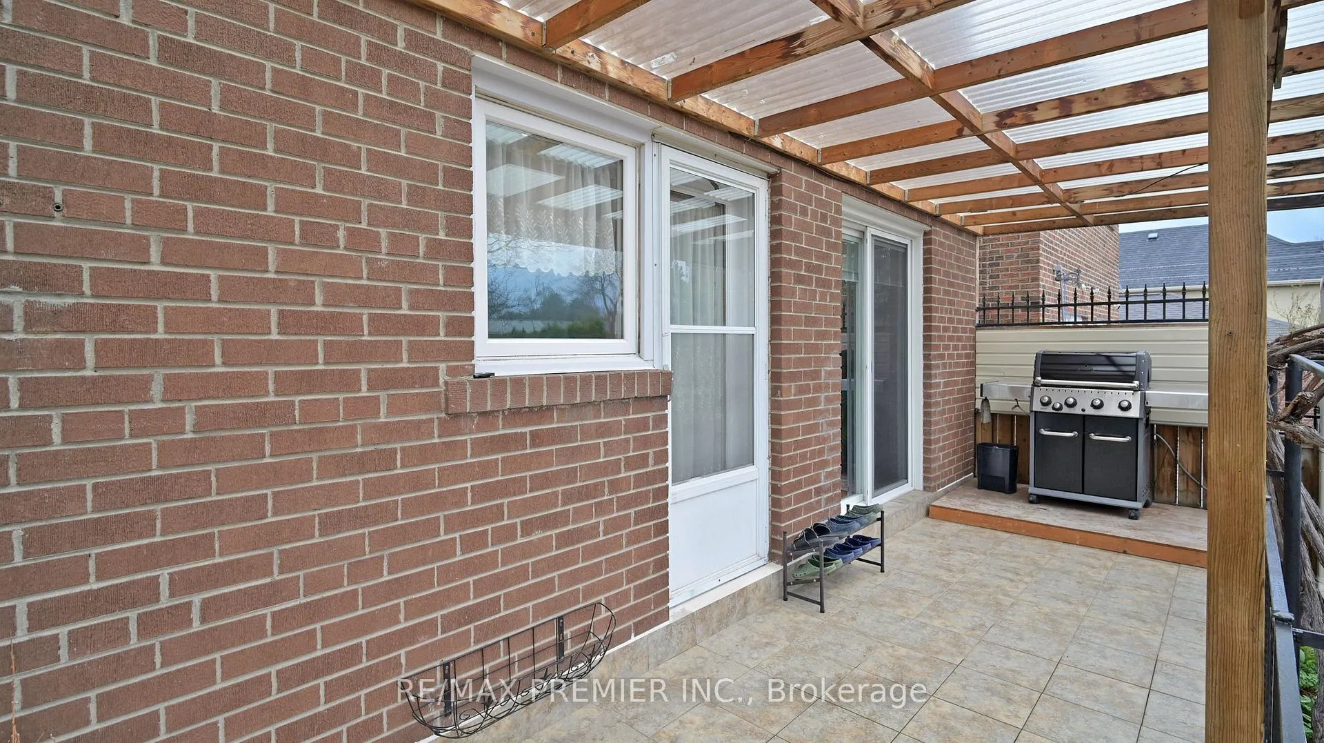 Photo 37 of 9 Tilden Crescent, Etobicoke, Humber Heights — HOMEH