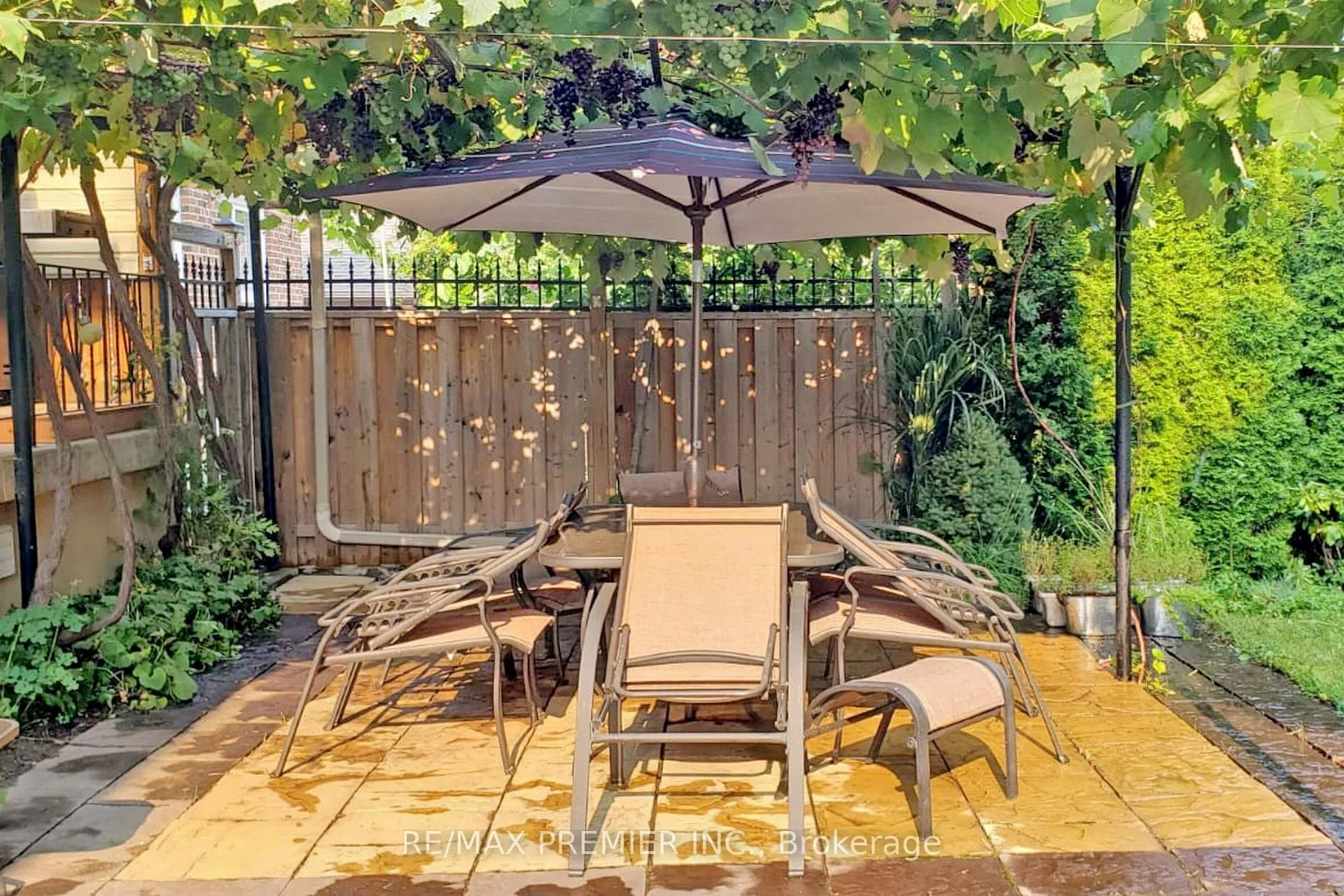 Photo 43 of 9 Tilden Crescent, Etobicoke, Humber Heights — HOMEH