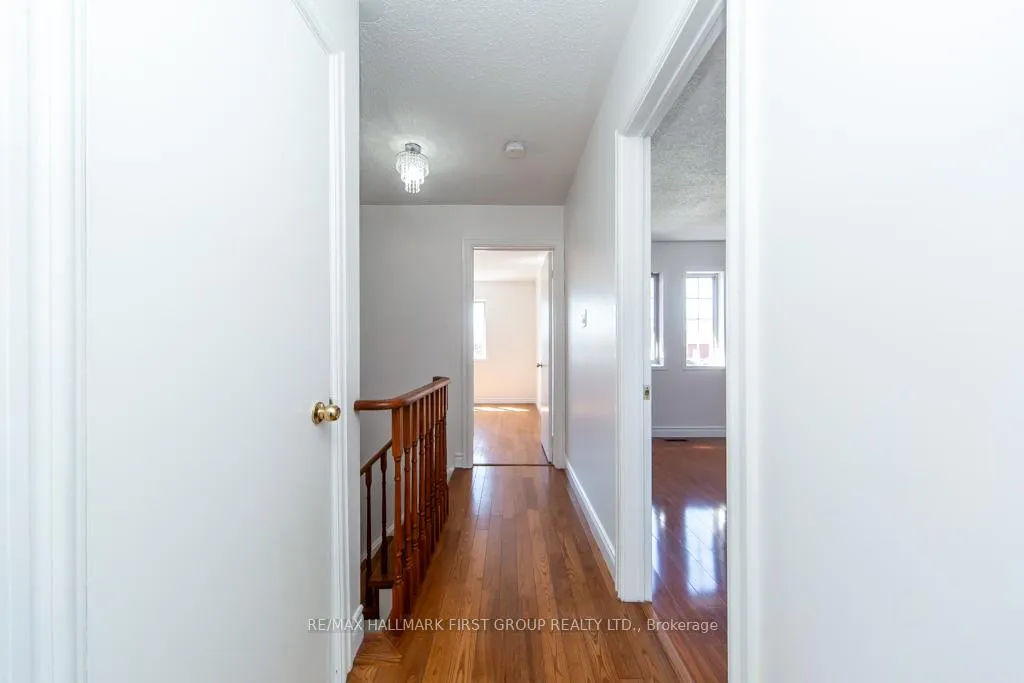 Photo 7 of 1513 Fieldgate Drive, Oshawa, Samac — HOMEH