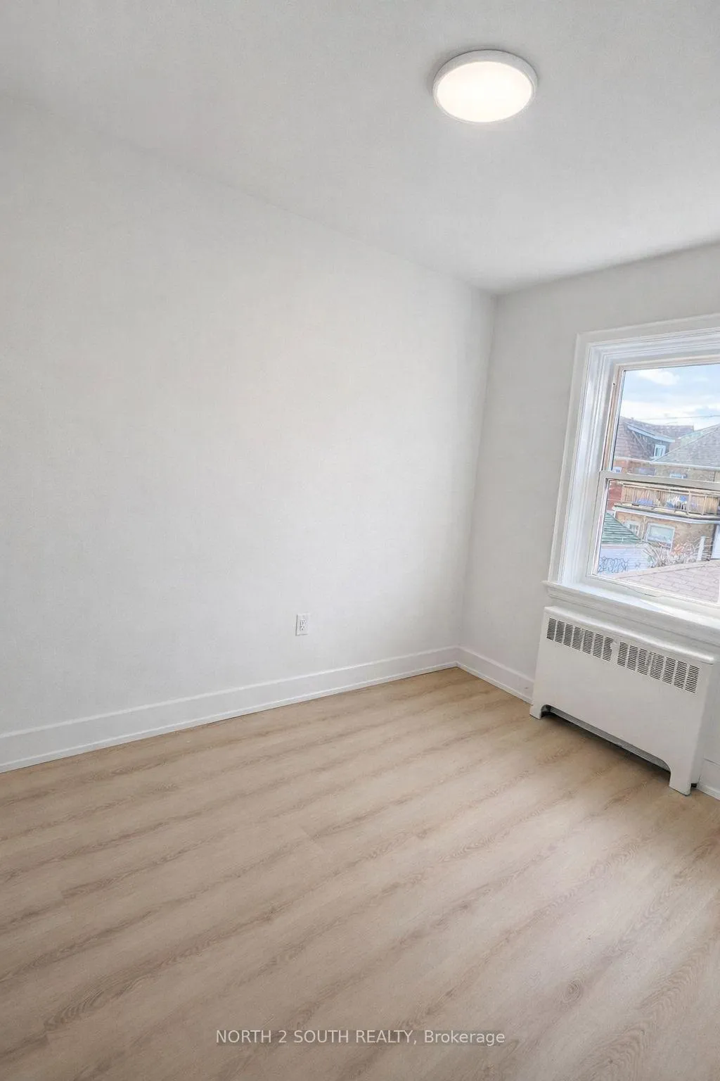 Photo 6 of Unit 9, 1024 King Street E, Hamilton, Stipley — HOMEH