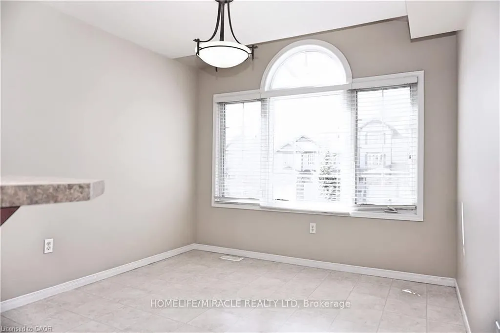 Photo 8 of 40 Madeleine Street, Kitchener, Huron Park — HOMEH