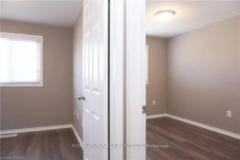 Photo 9 of 40 Madeleine Street, Kitchener, Huron Park — HOMEH