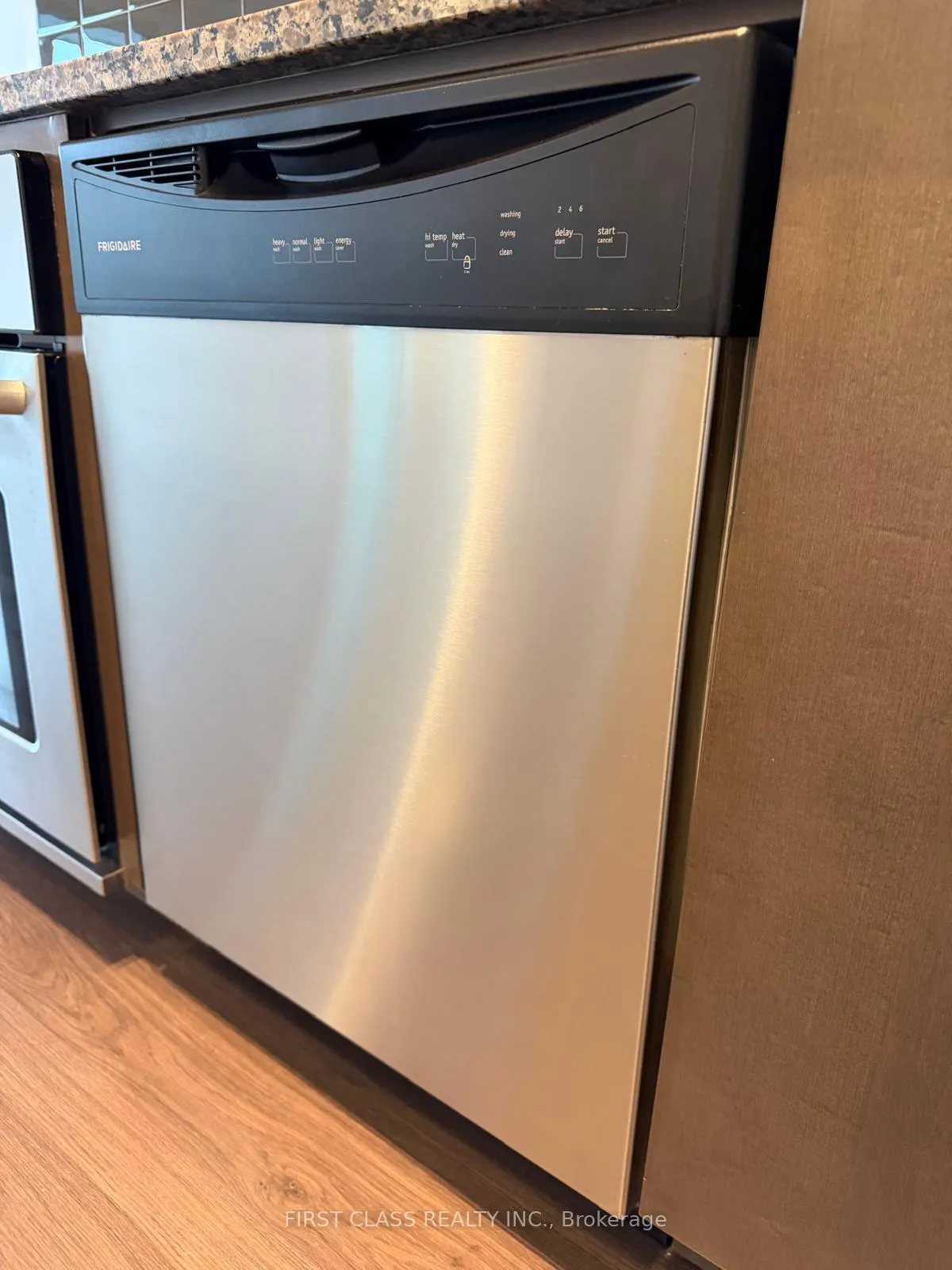 Photo 17 of Unit 2801, 89 Dunfield Avenue, Toronto, Mount Pleasant West — HOMEH