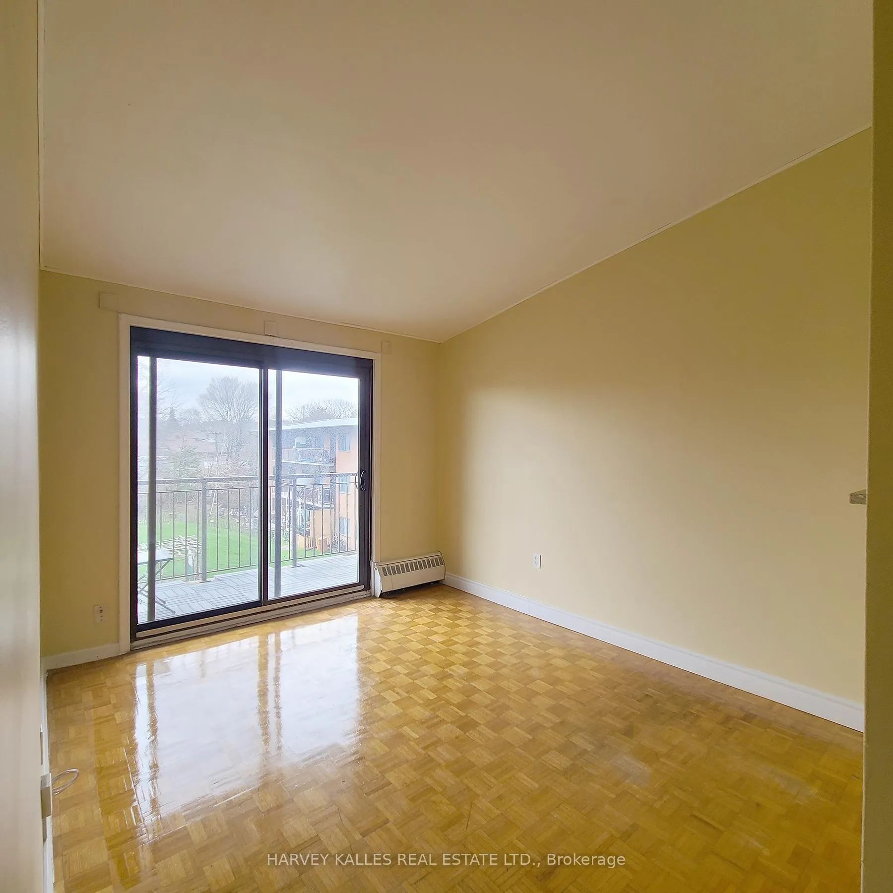 Photo 4 of Unit 306, 80 Blackfriar Avenue, Etobicoke, Kingsview Village-The Westway — HOMEH