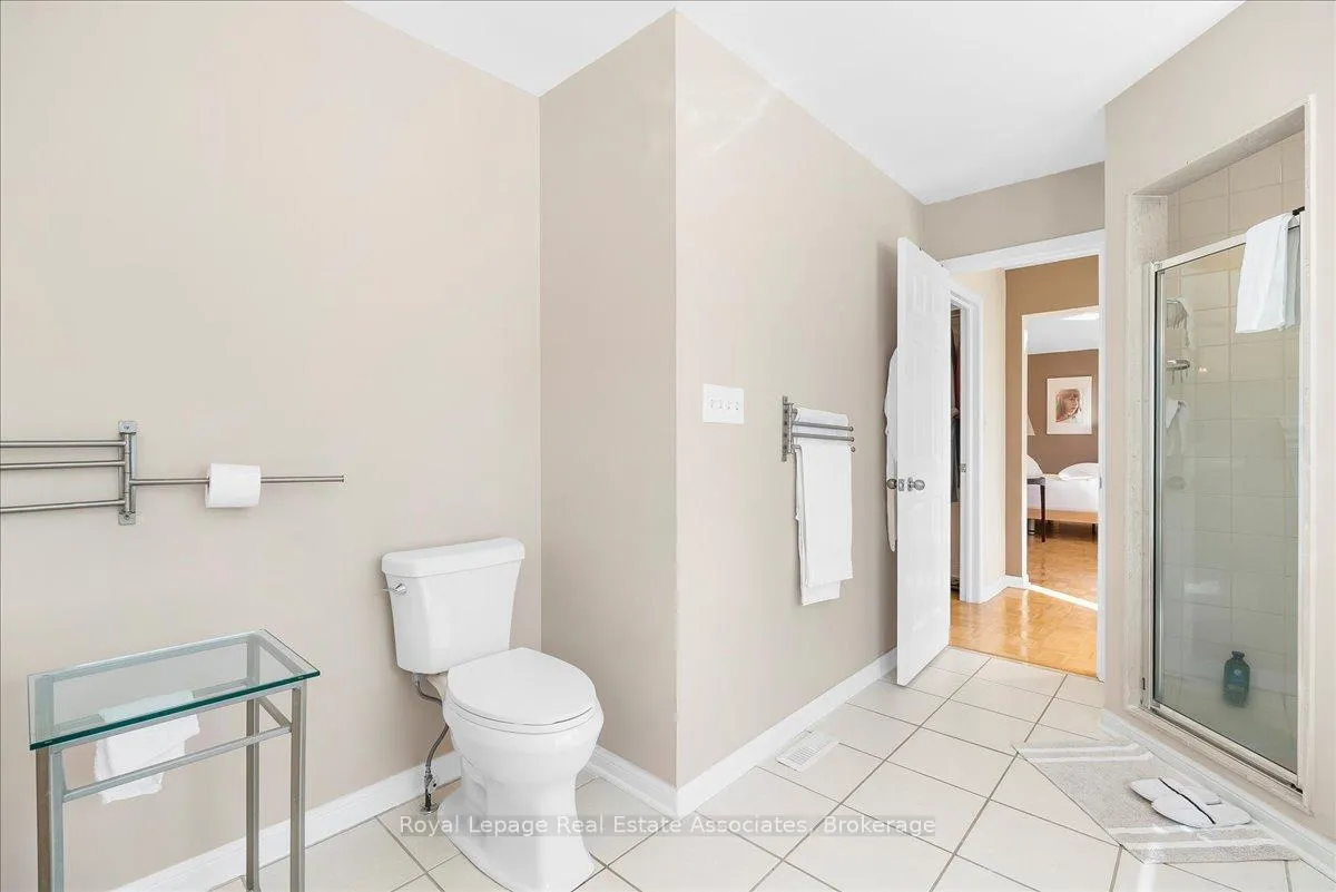 Photo 16 of 1578 French Gardens, Milton, Beaty — HOMEH