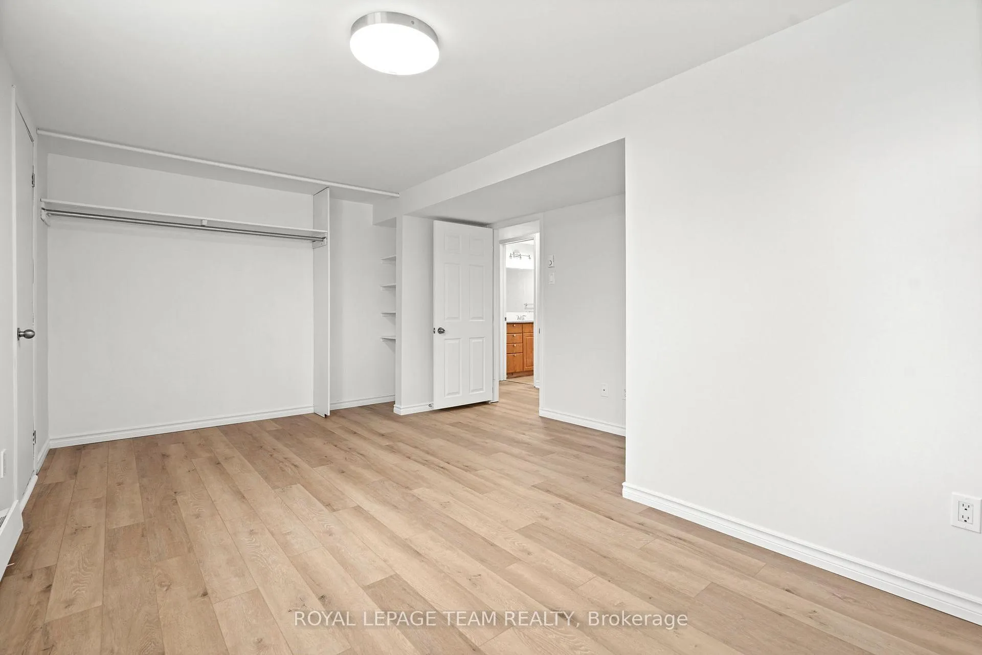 Photo 17 of Unit B, 1 Steel Street, Ottawa, Cardinal Heights — HOMEH