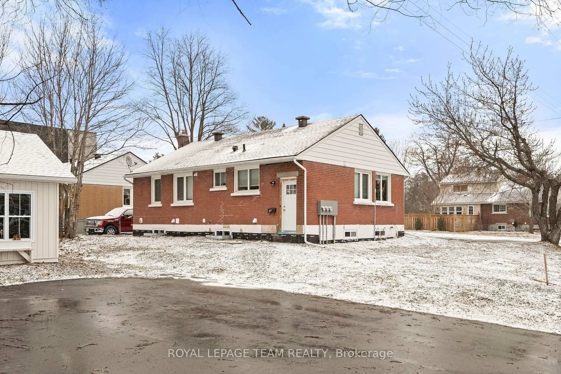 Photo 24 of Unit B, 1 Steel Street, Ottawa, Cardinal Heights — HOMEH