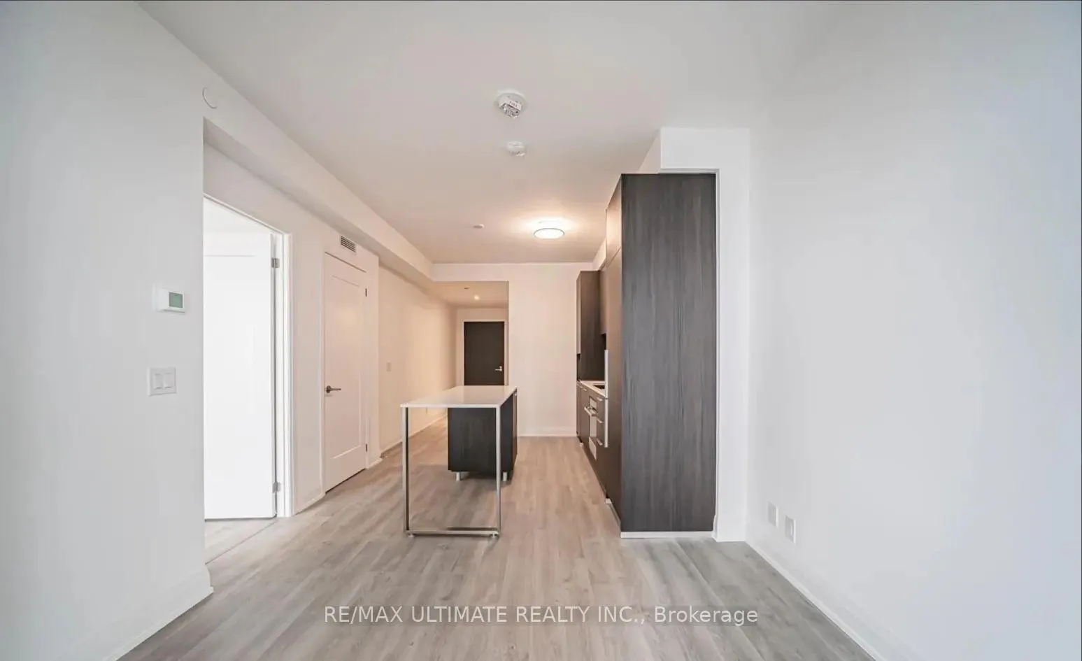 Photo 12 of Unit 2702, 65 Broadway Avenue, Toronto, Mount Pleasant West — HOMEH