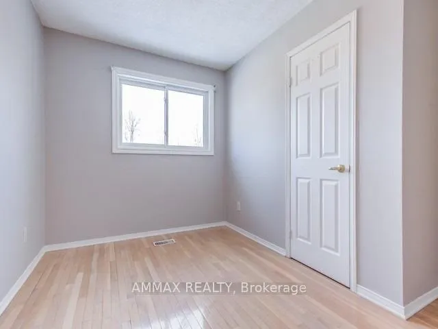Photo 3 of 84 Colonel Butler Drive, Markham, Sherwood-Amberglen — HOMEH