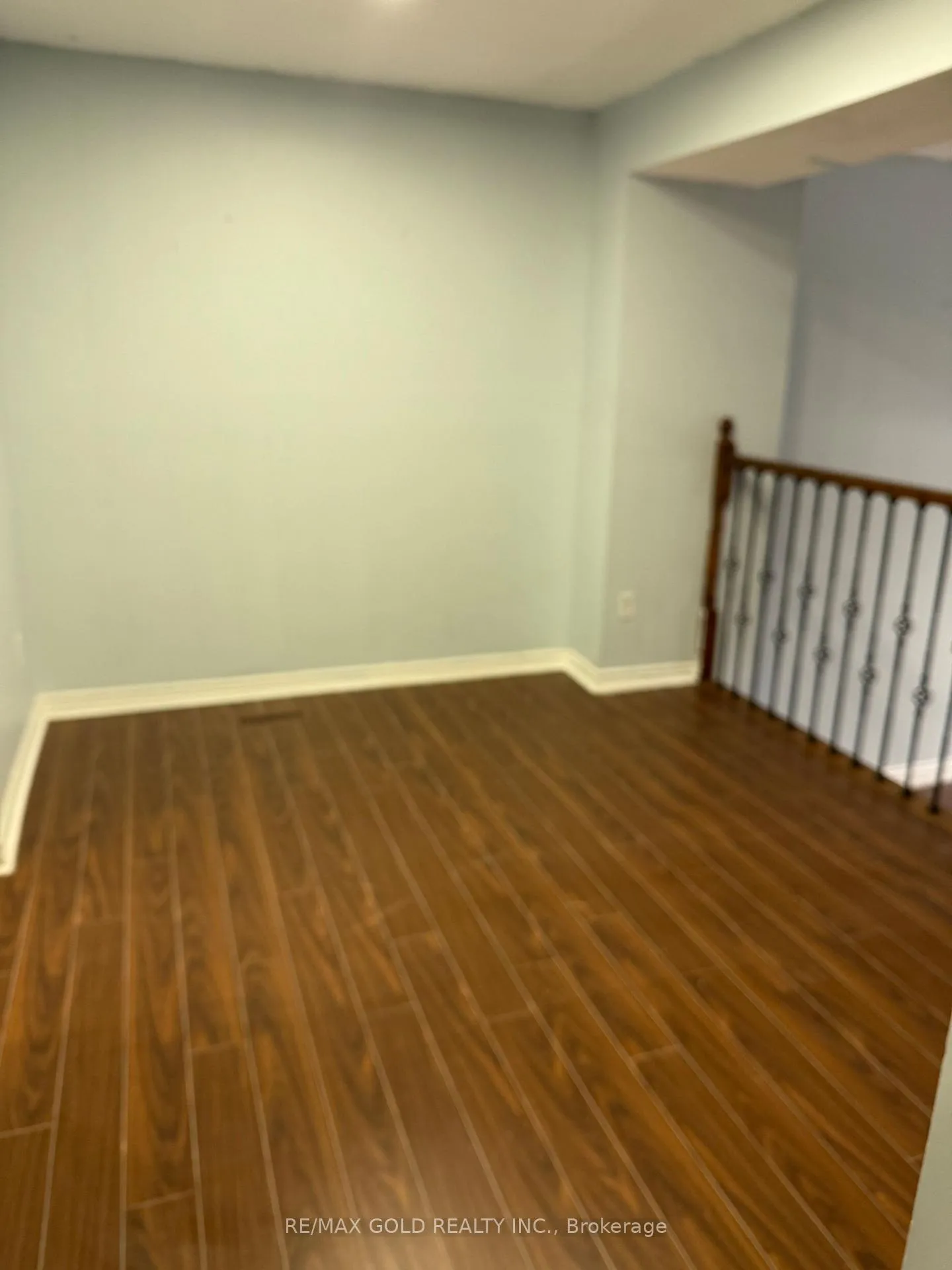Photo 7 of Unit 30, 30 Tara Park Crescent, Brampton, Brampton North — HOMEH