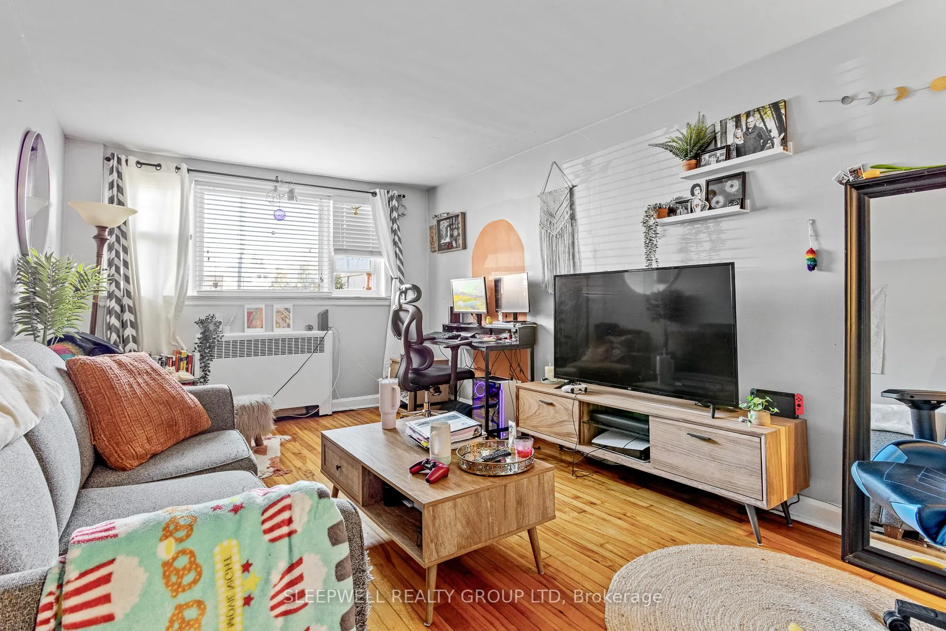 Photo 8 of 54 Centennial Boulevard, Ottawa, Ottawa East — HOMEH