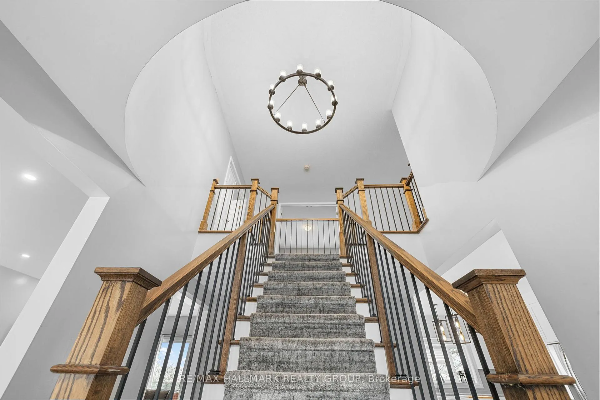 Photo 4 of 1421 Talcy Crescent, Ottawa, Fallingbrook/Ridgemount — HOMEH