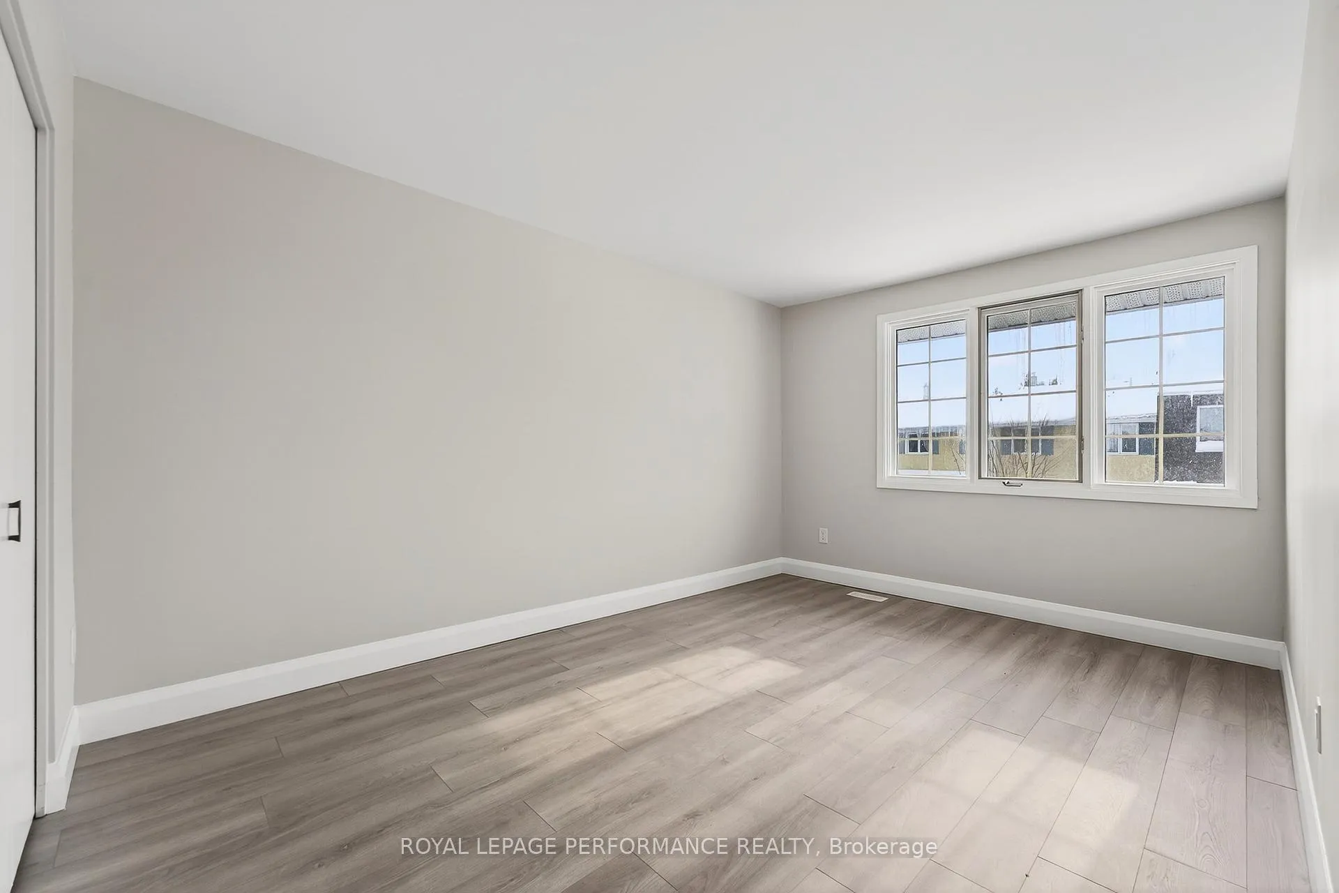 Photo 18 of Unit 57, 2300 Ogilvie Road, Ottawa, Beaconwood — HOMEH
