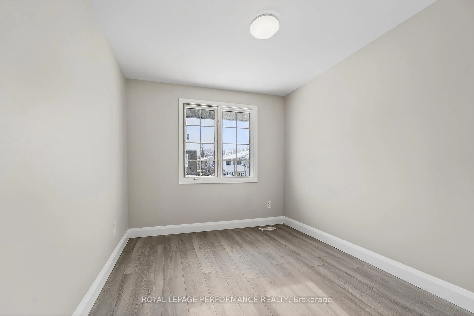 Photo 20 of Unit 57, 2300 Ogilvie Road, Ottawa, Beaconwood — HOMEH