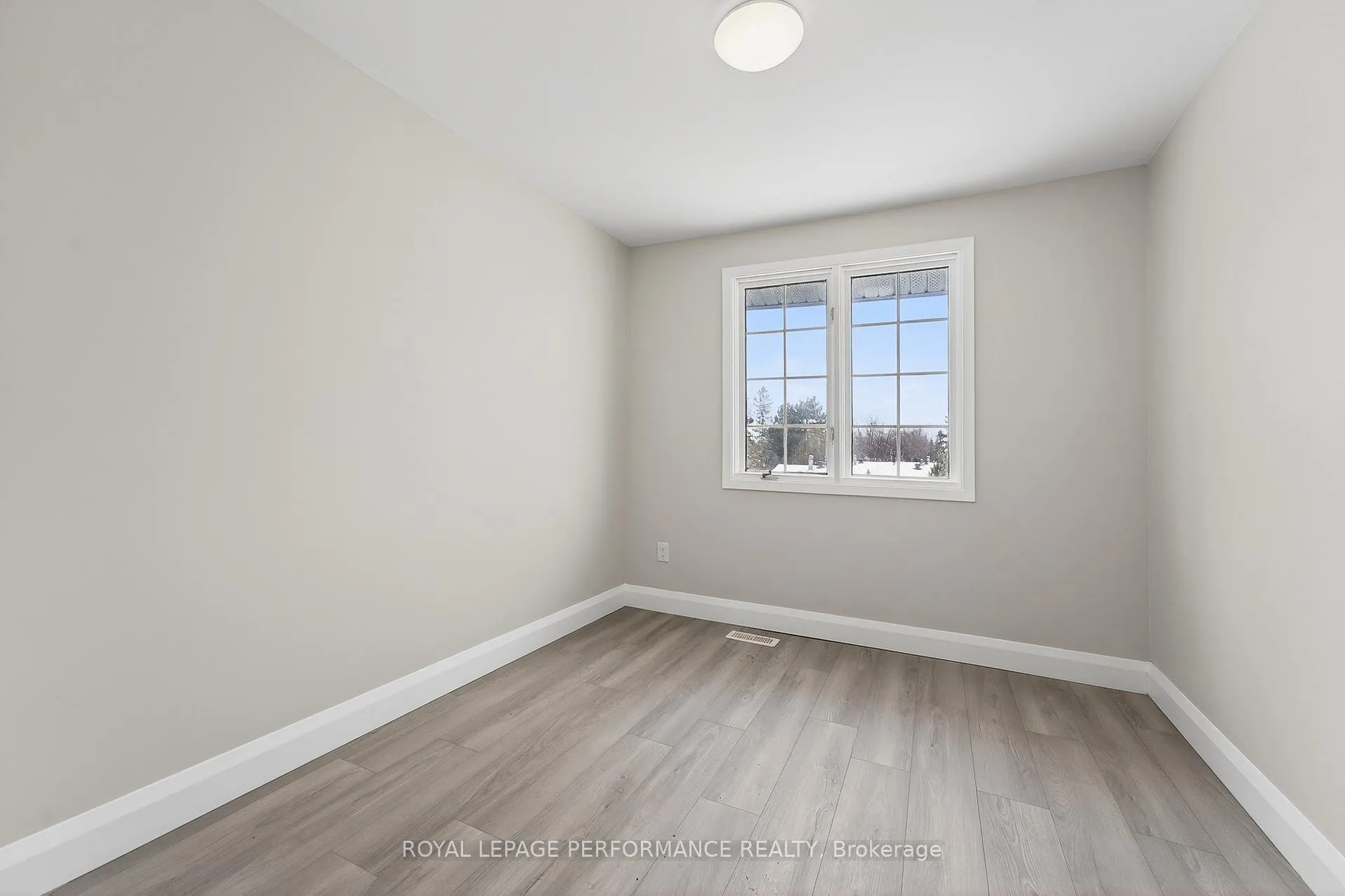 Photo 22 of Unit 57, 2300 Ogilvie Road, Ottawa, Beaconwood — HOMEH
