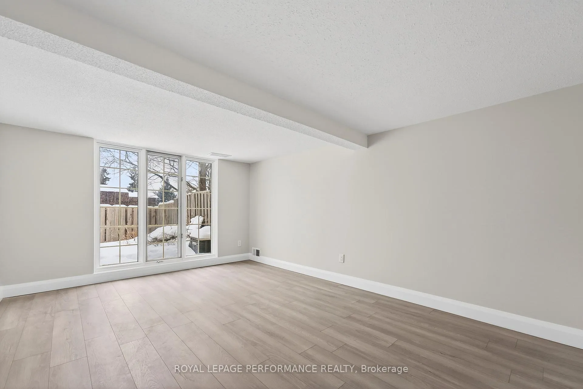 Photo 28 of Unit 57, 2300 Ogilvie Road, Ottawa, Beaconwood — HOMEH