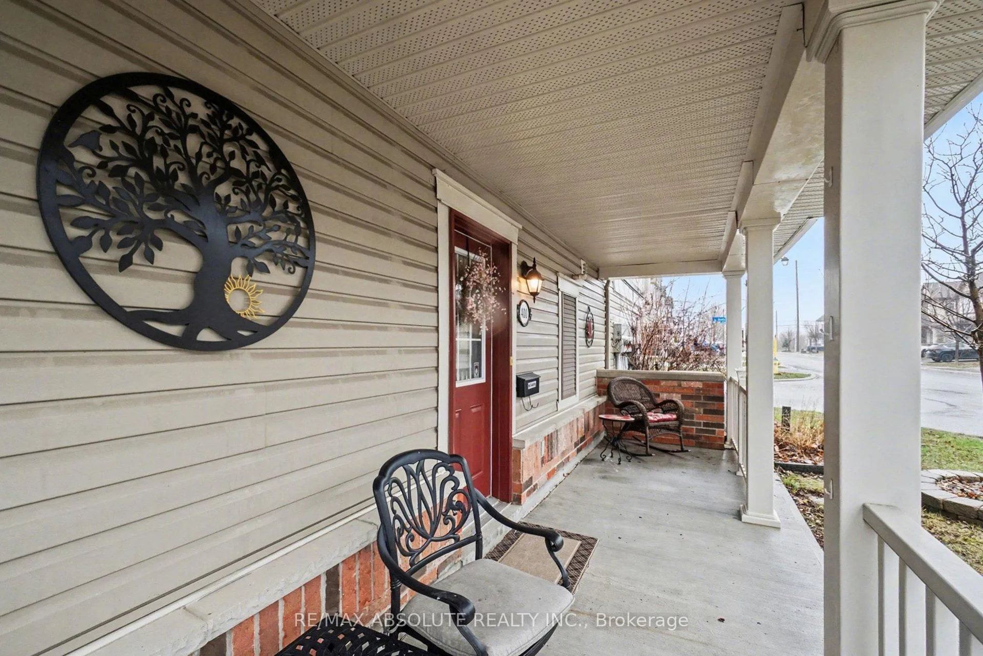 Photo 4 of 400 Santa Anna Lane, Ottawa, Stittsville (North) — HOMEH