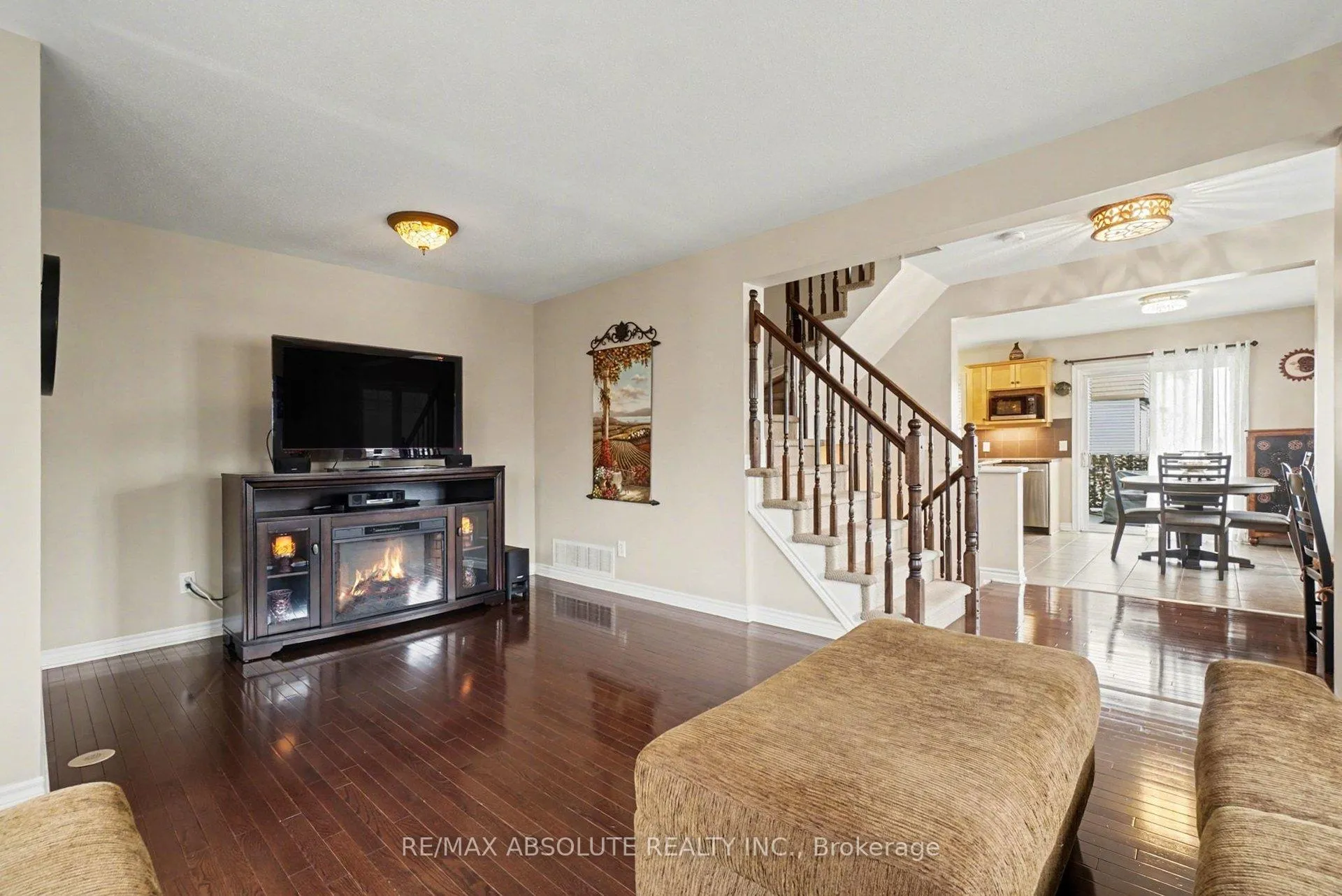 Photo 12 of 400 Santa Anna Lane, Ottawa, Stittsville (North) — HOMEH