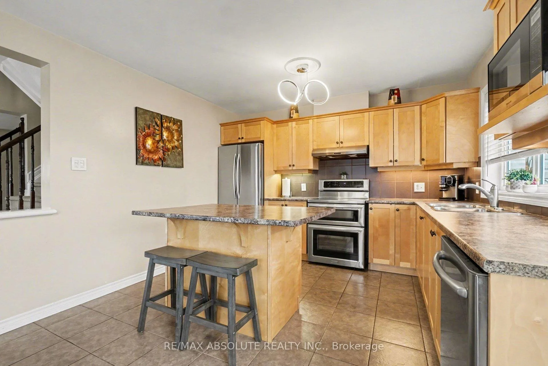 Photo 19 of 400 Santa Anna Lane, Ottawa, Stittsville (North) — HOMEH