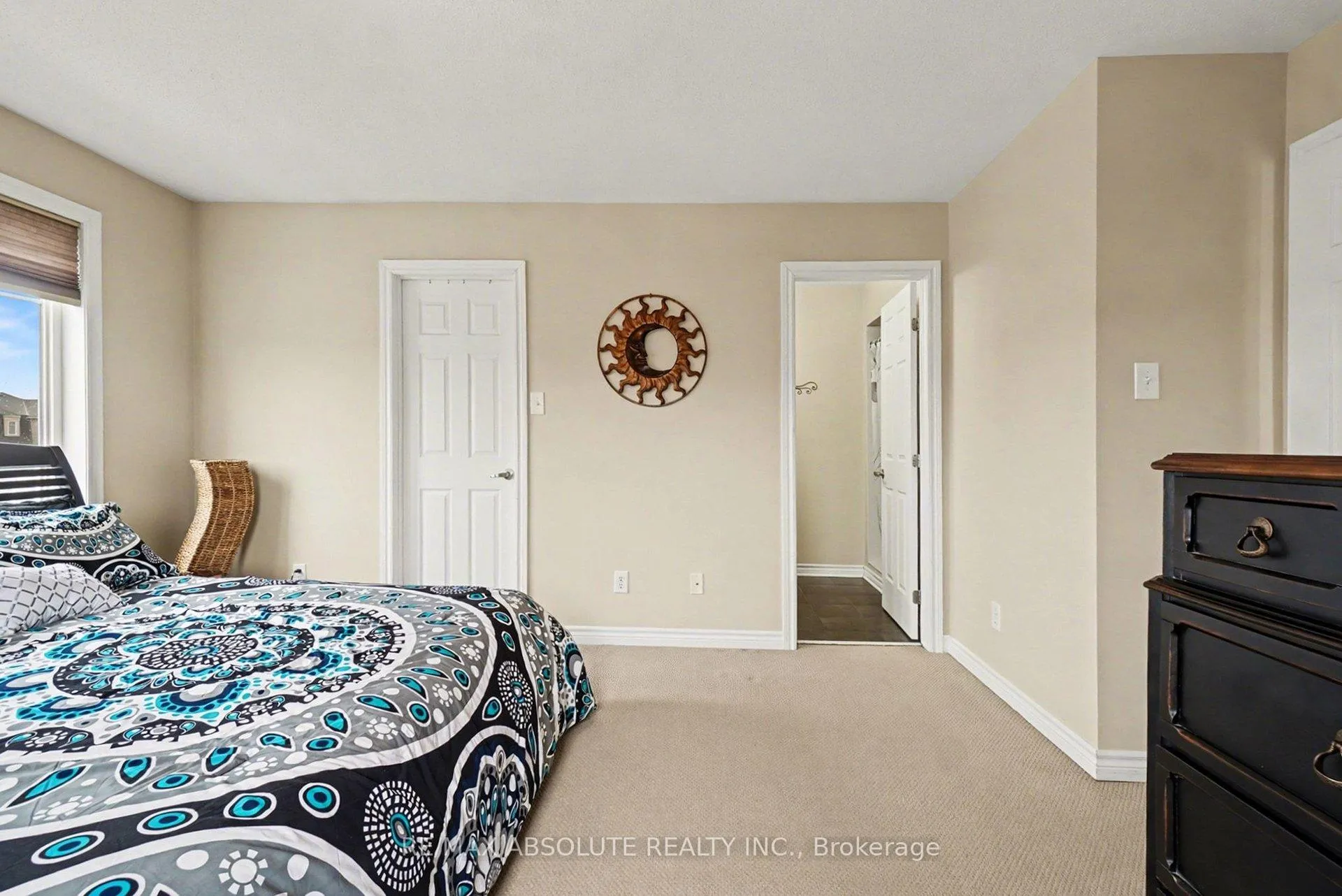 Photo 21 of 400 Santa Anna Lane, Ottawa, Stittsville (North) — HOMEH
