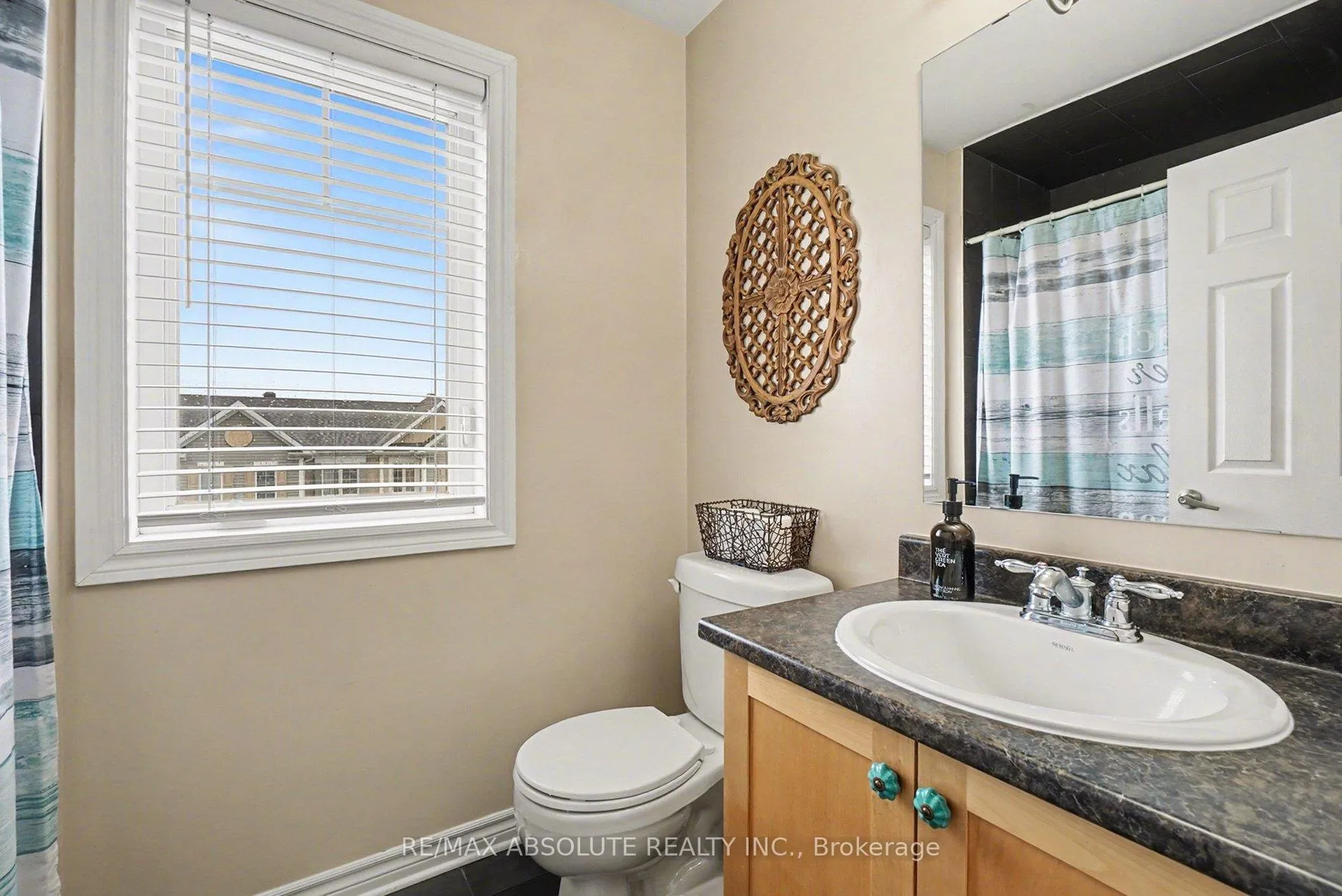 Photo 27 of 400 Santa Anna Lane, Ottawa, Stittsville (North) — HOMEH