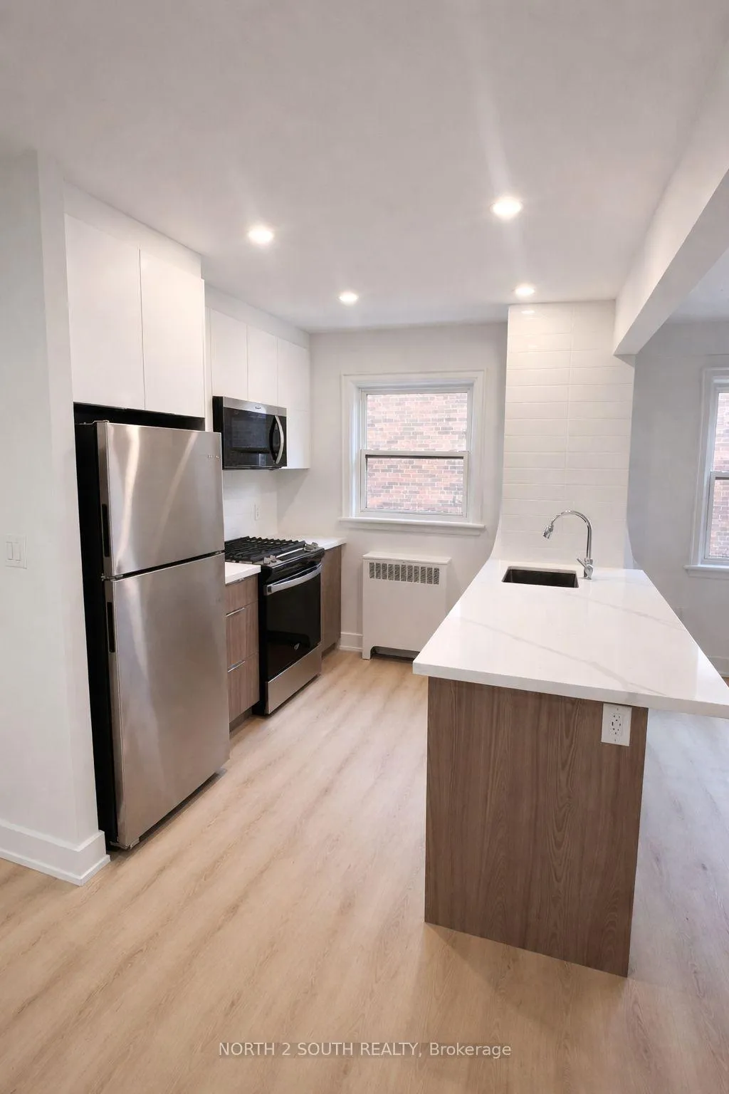 Photo 2 of Unit 3, 1024 King Street E, Hamilton, Stipley — HOMEH