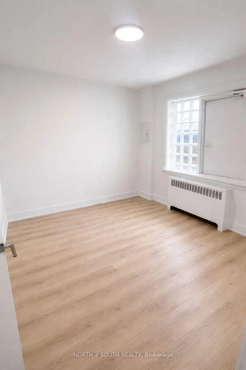 Photo 4 of Unit 3, 1024 King Street E, Hamilton, Stipley — HOMEH