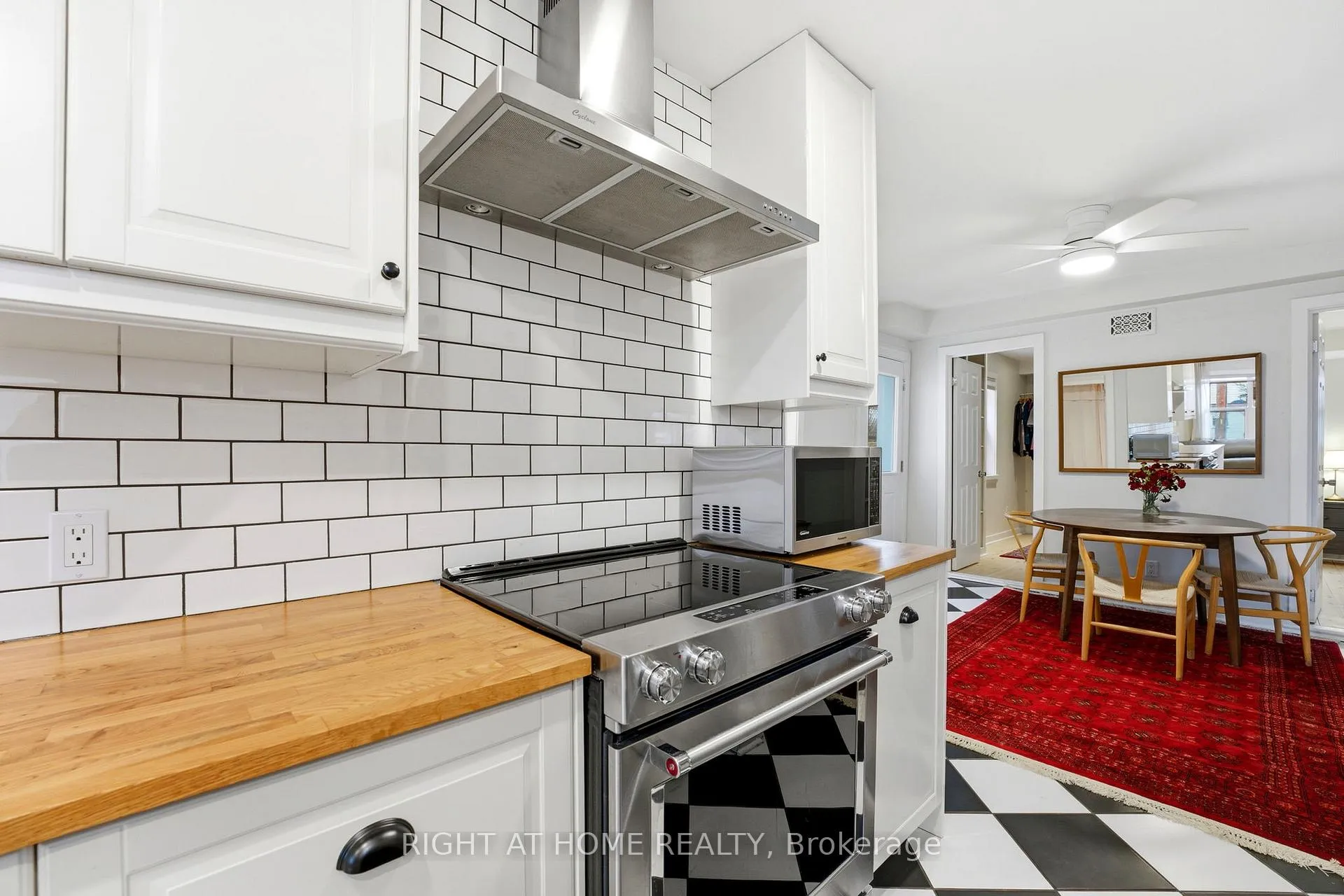 Photo 8 of 209 Marier Avenue, Ottawa, Vanier — HOMEH