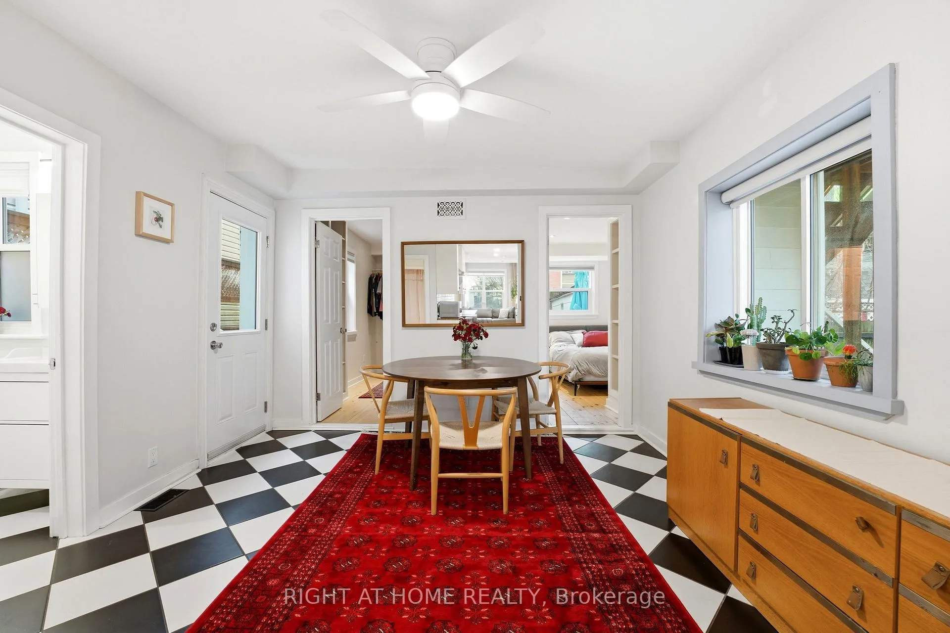 Photo 9 of 209 Marier Avenue, Ottawa, Vanier — HOMEH