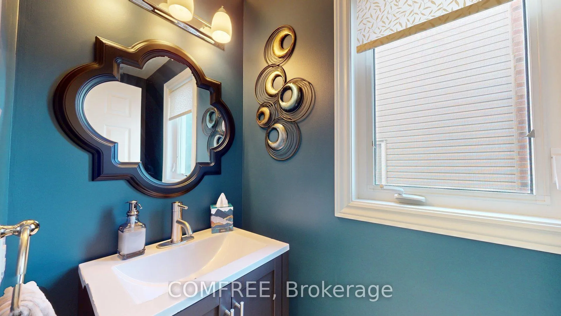 Photo 5 of 239 Hunterbrook Street, Ottawa, Kanata - Morgan's Grant/South March — HOMEH