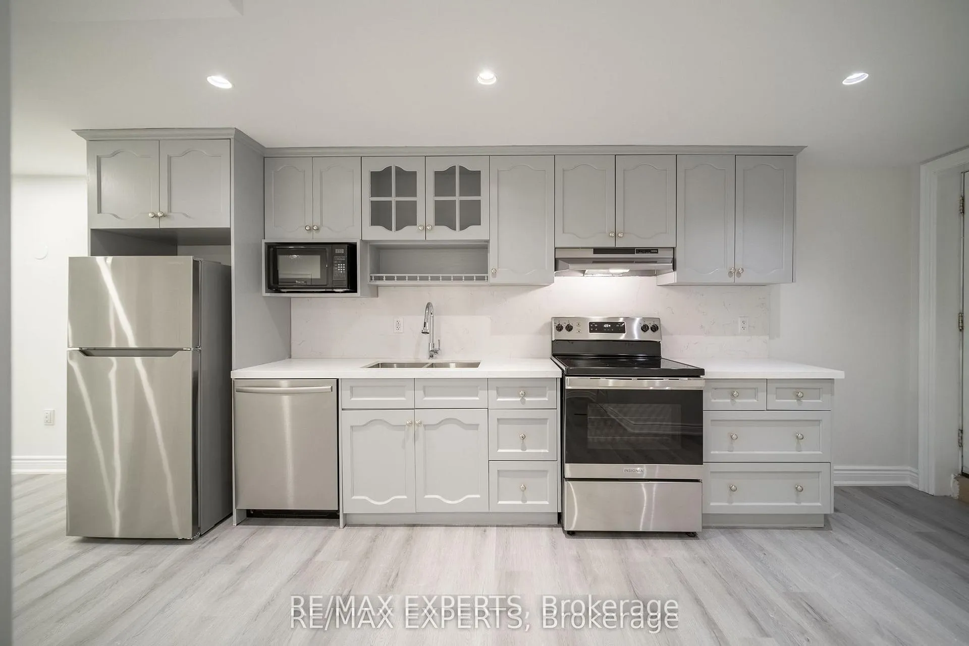 Photo 2 of 50 Ed Quigg Way, Vaughan, Sonoma Heights — HOMEH