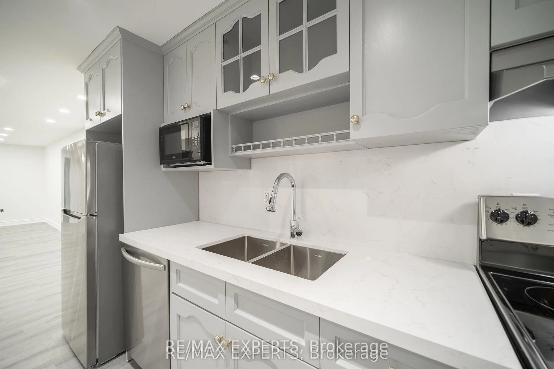 Photo 4 of 50 Ed Quigg Way, Vaughan, Sonoma Heights — HOMEH