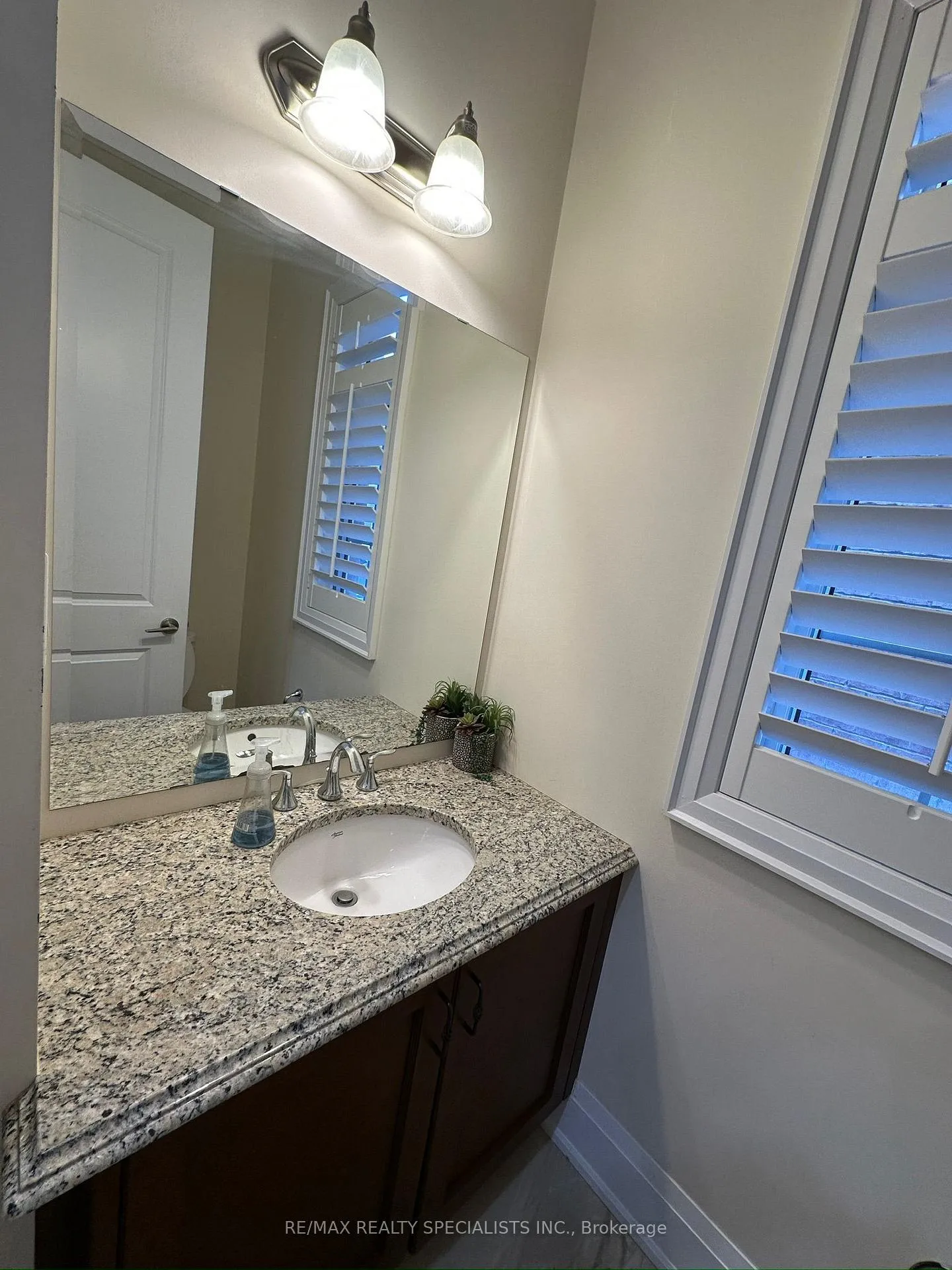 Photo 43 of 18 Natural Terrace, Brampton, Credit Valley — HOMEH