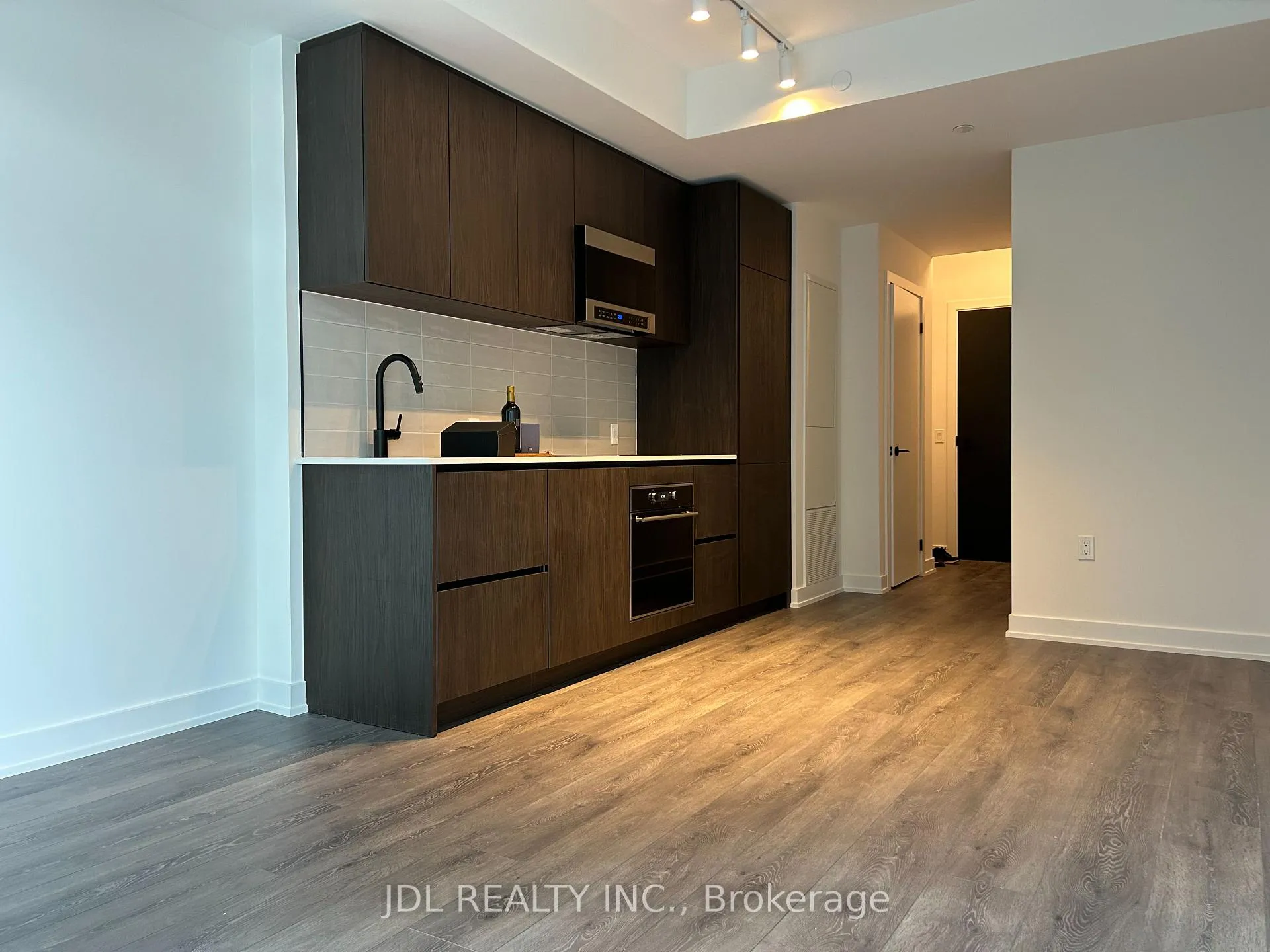Photo 1 of Unit 2801, 117 Broadway Avenue, Toronto, Mount Pleasant West — HOMEH