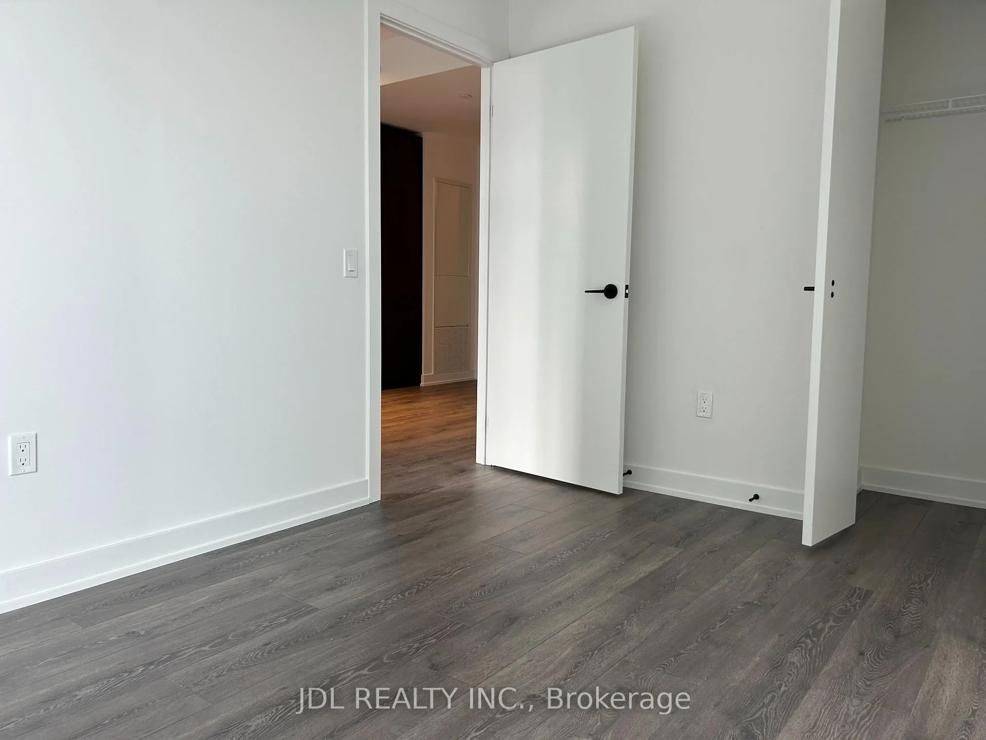 Photo 5 of Unit 2801, 117 Broadway Avenue, Toronto, Mount Pleasant West — HOMEH