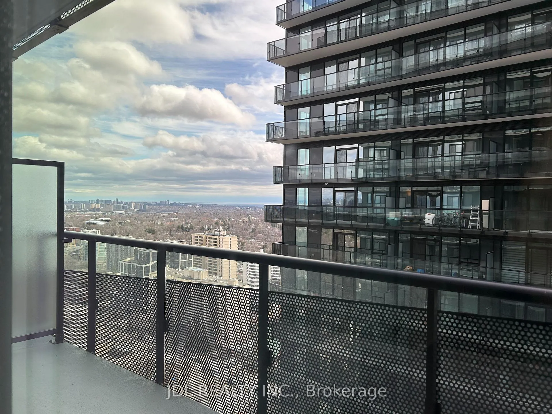 Photo 15 of Unit 2801, 117 Broadway Avenue, Toronto, Mount Pleasant West — HOMEH