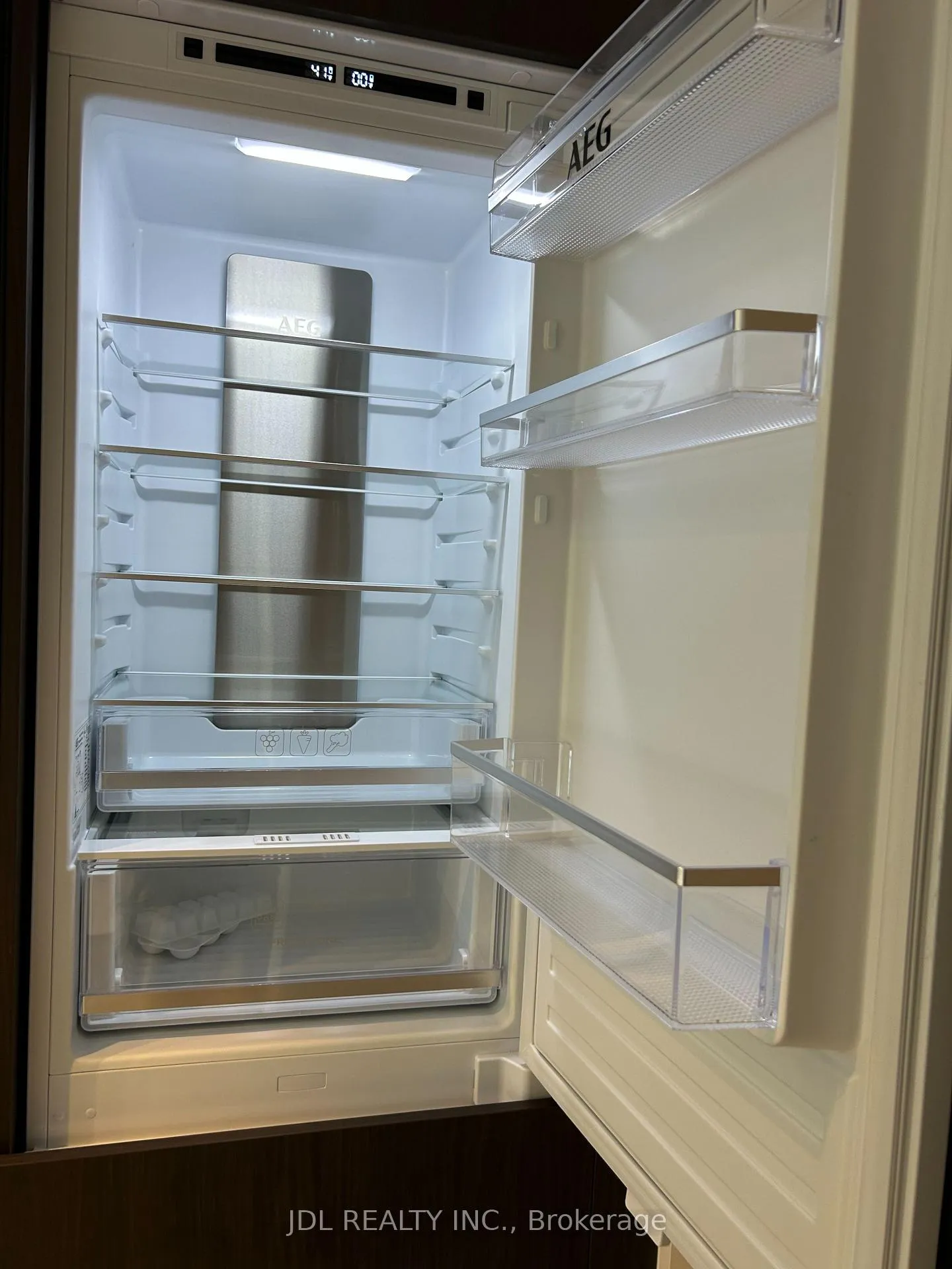 Photo 18 of Unit 2801, 117 Broadway Avenue, Toronto, Mount Pleasant West — HOMEH