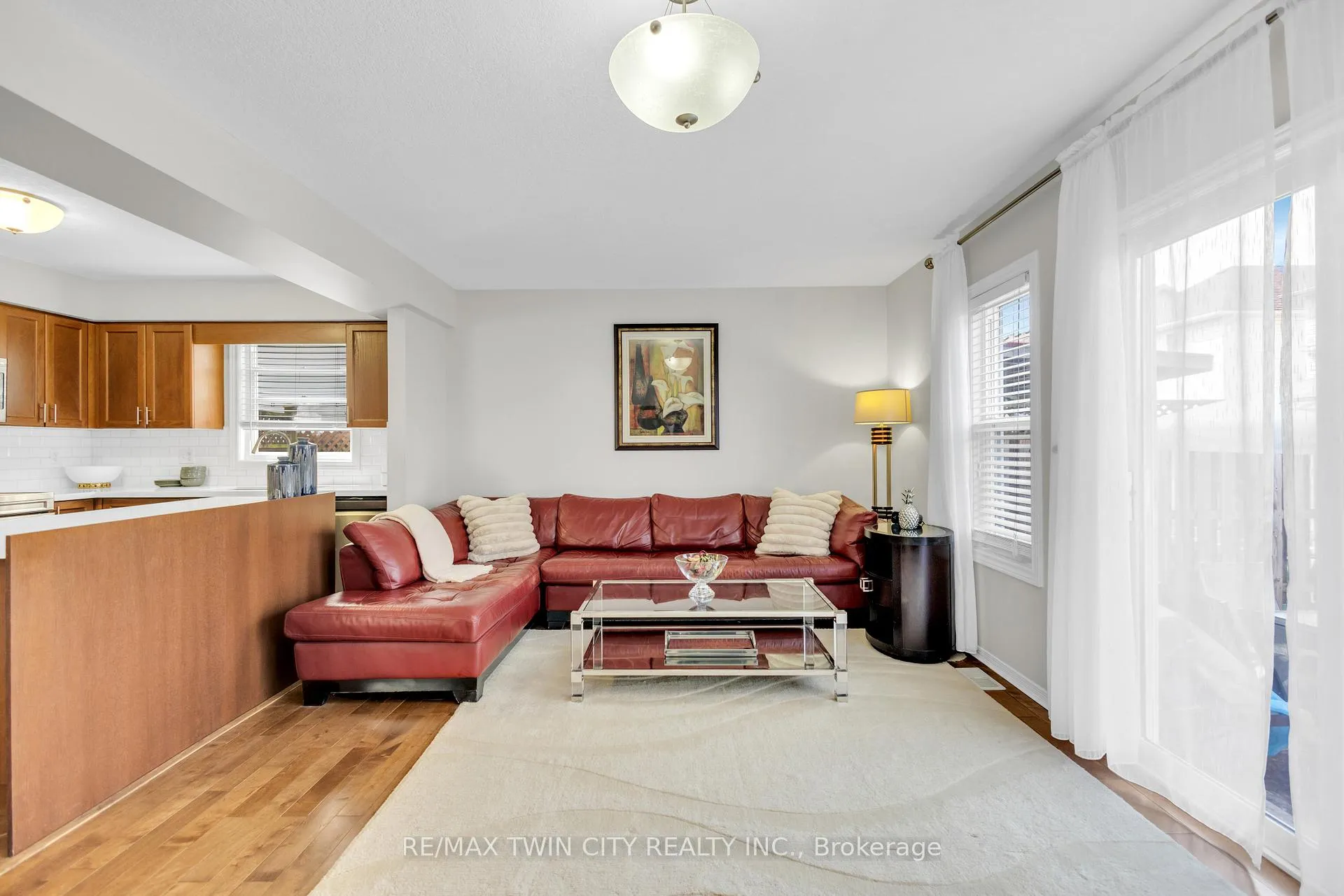 Photo 8 of 22 Dahlia Street, Kitchener — HOMEH