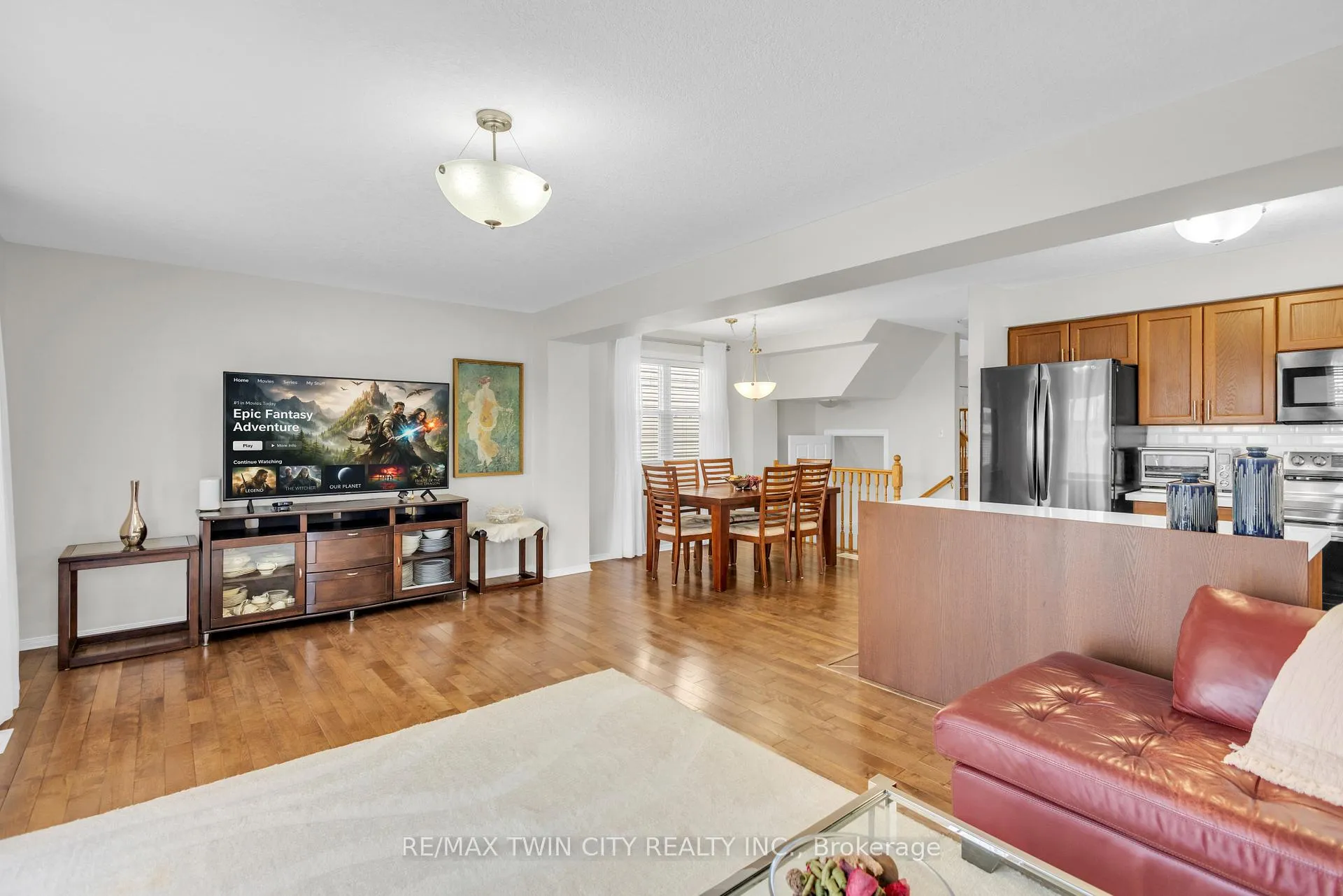 Photo 9 of 22 Dahlia Street, Kitchener — HOMEH