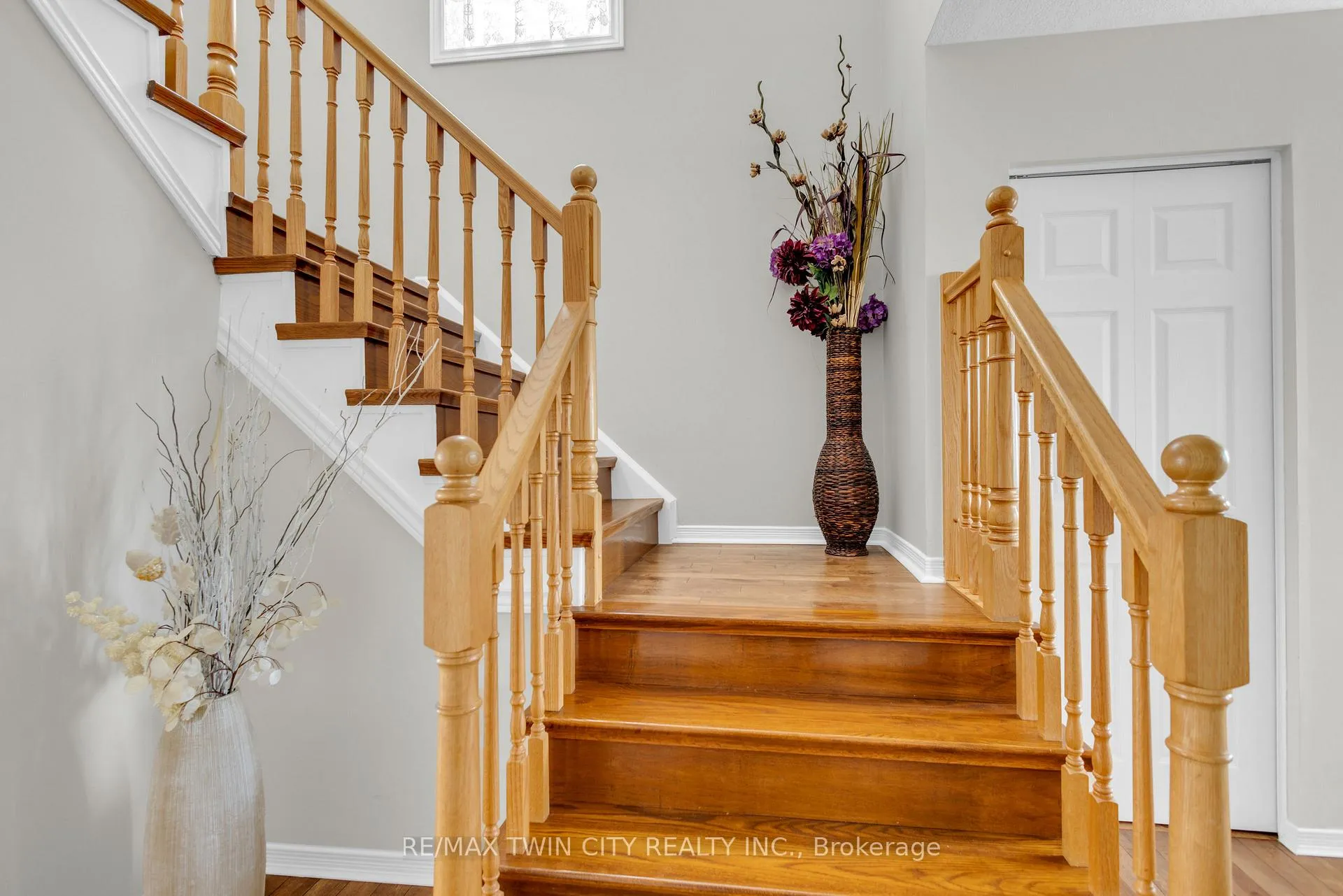 Photo 15 of 22 Dahlia Street, Kitchener — HOMEH