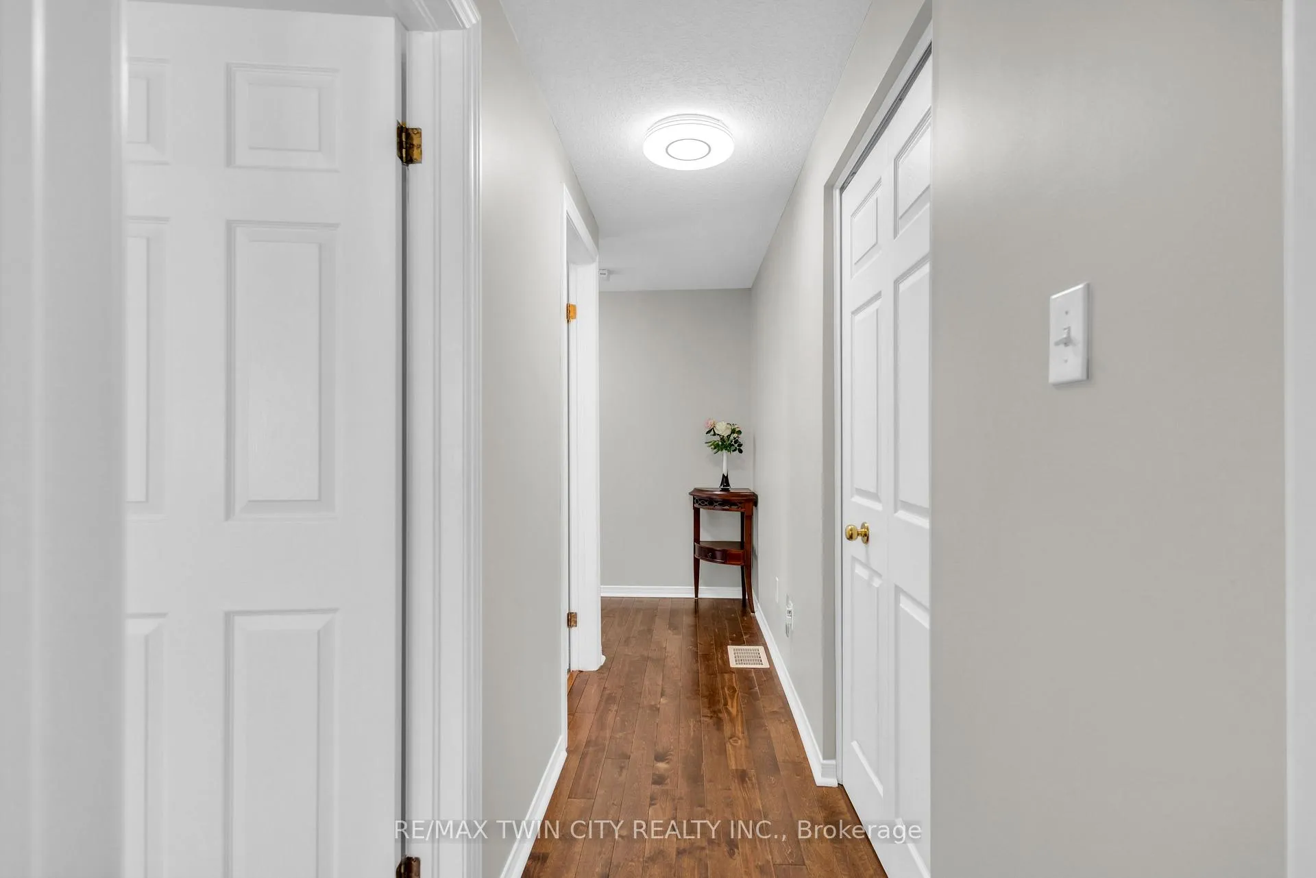 Photo 22 of 22 Dahlia Street, Kitchener — HOMEH