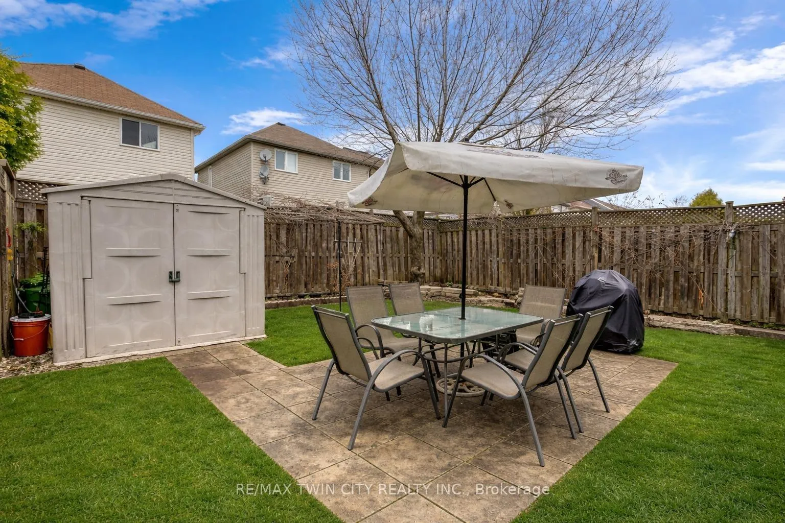Photo 37 of 22 Dahlia Street, Kitchener — HOMEH