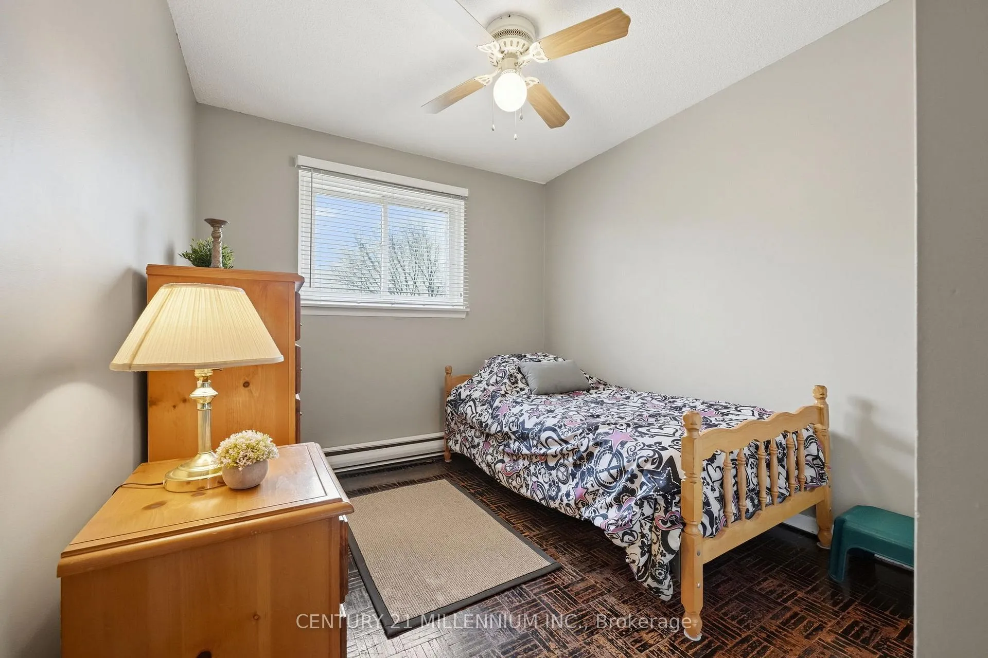 Photo 17 of 107 Darras Court, Brampton, Southgate — HOMEH