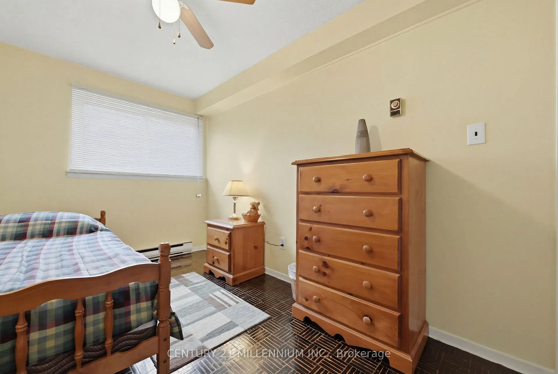 Photo 19 of 107 Darras Court, Brampton, Southgate — HOMEH