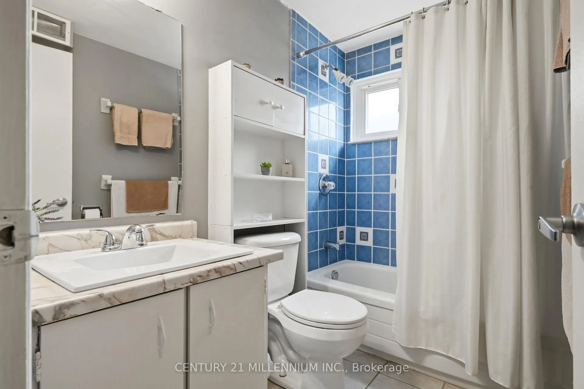Photo 20 of 107 Darras Court, Brampton, Southgate — HOMEH