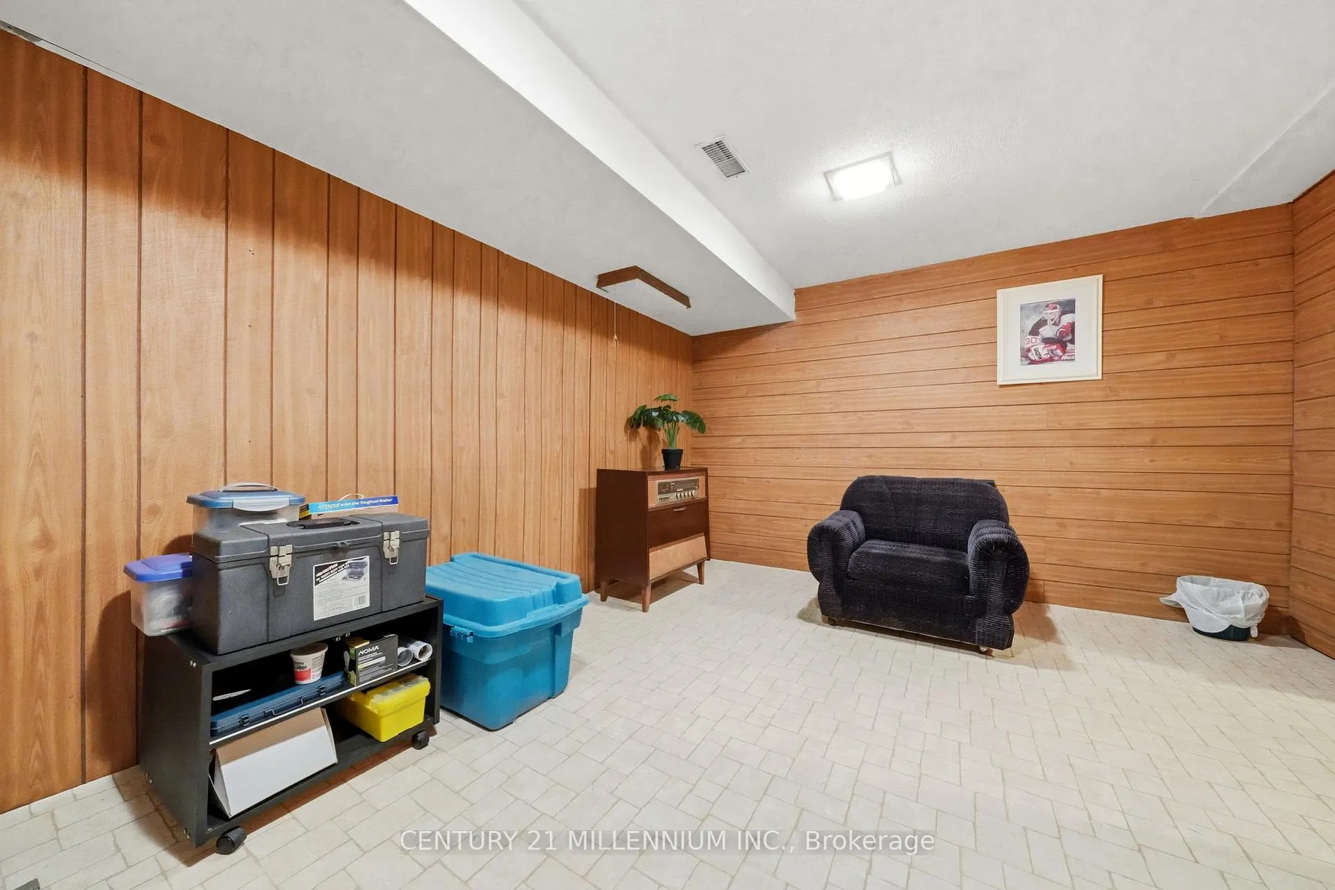 Photo 23 of 107 Darras Court, Brampton, Southgate — HOMEH