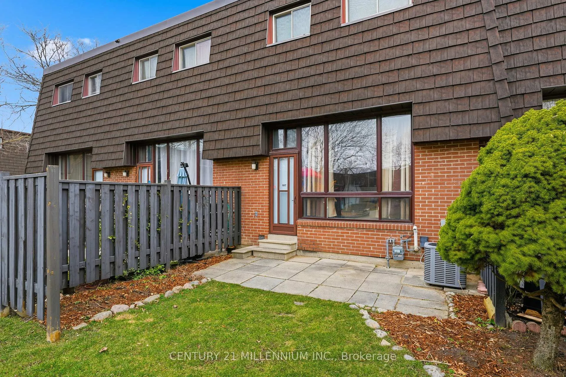 Photo 26 of 107 Darras Court, Brampton, Southgate — HOMEH